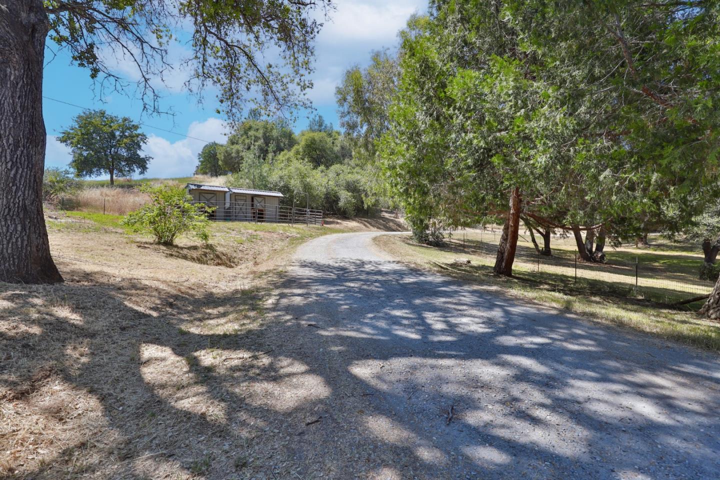 4785 Meadowview Acres CT