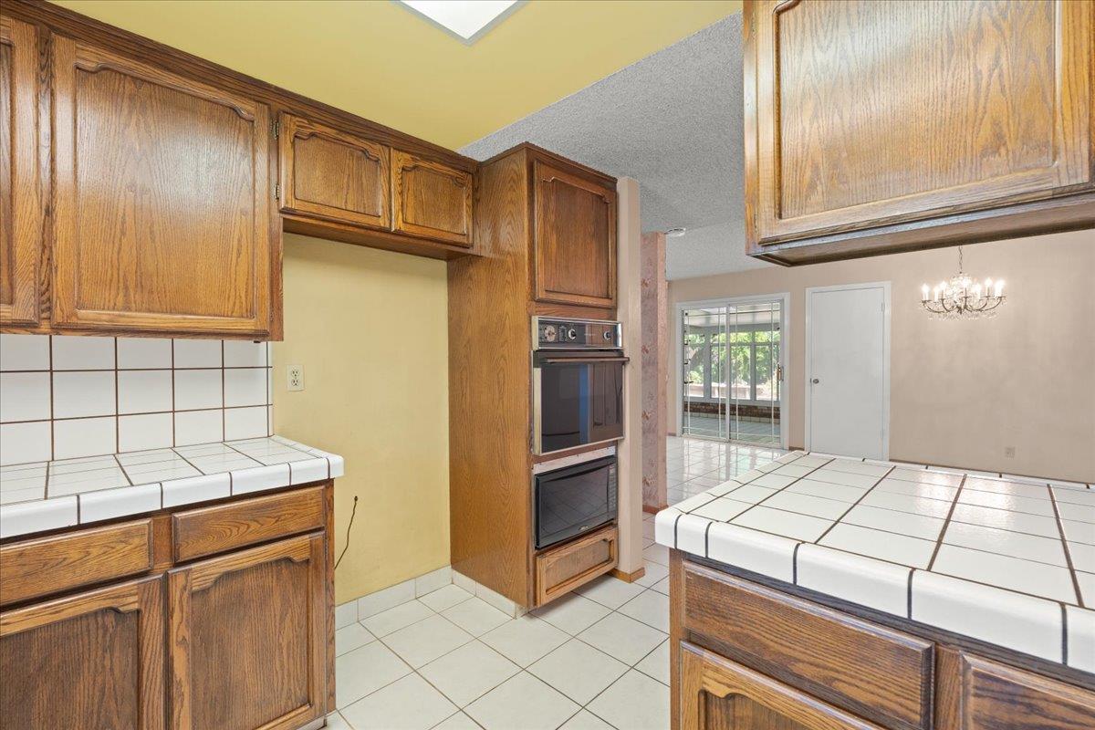 1060 Rickenbacker ST