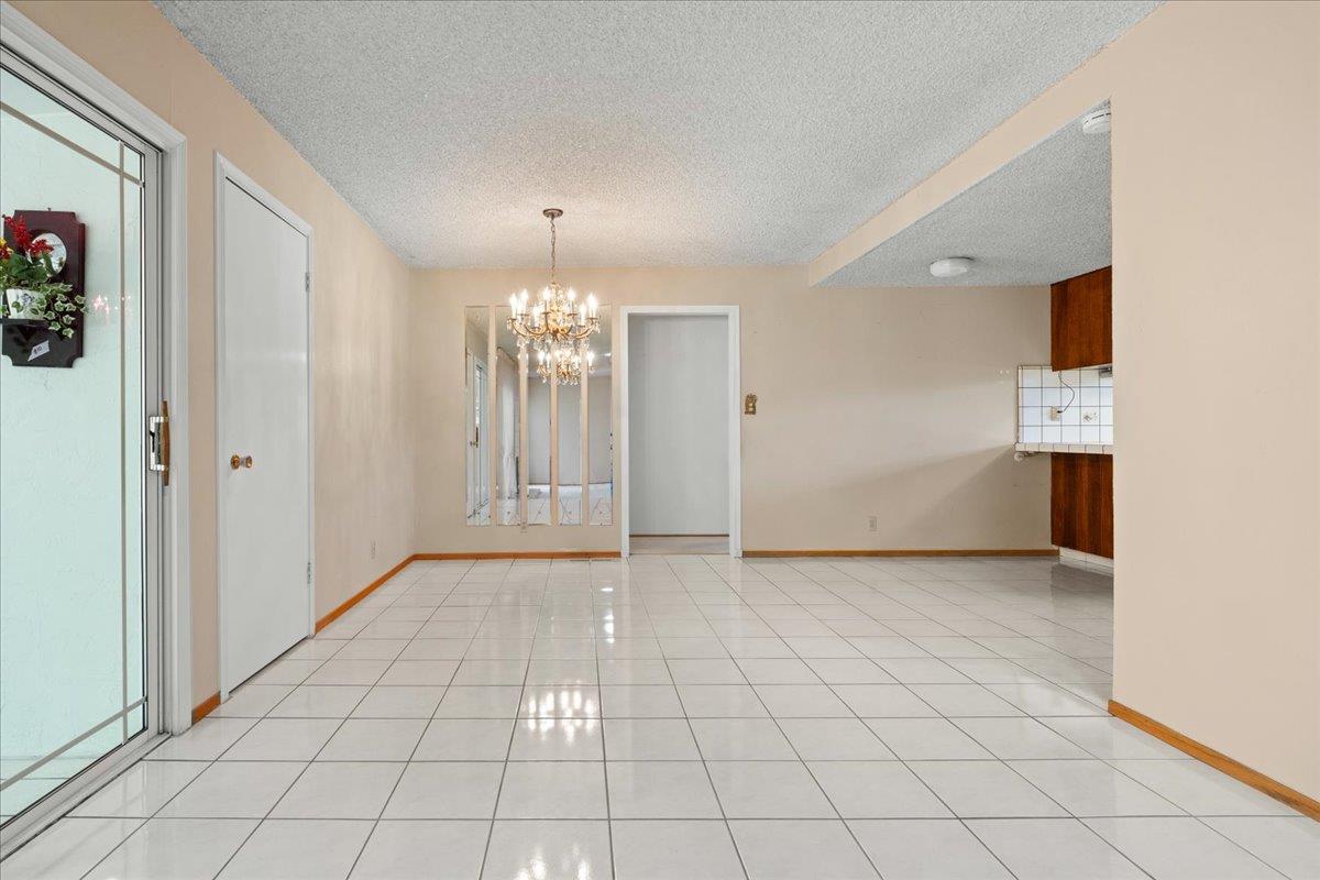 1060 Rickenbacker ST