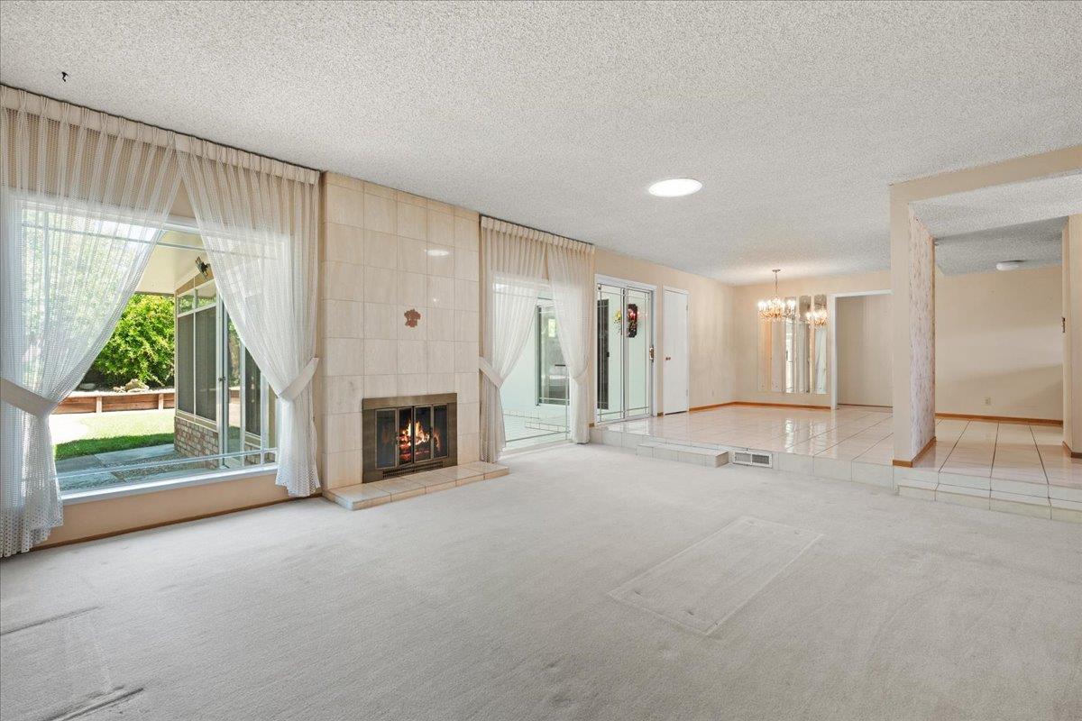 1060 Rickenbacker ST