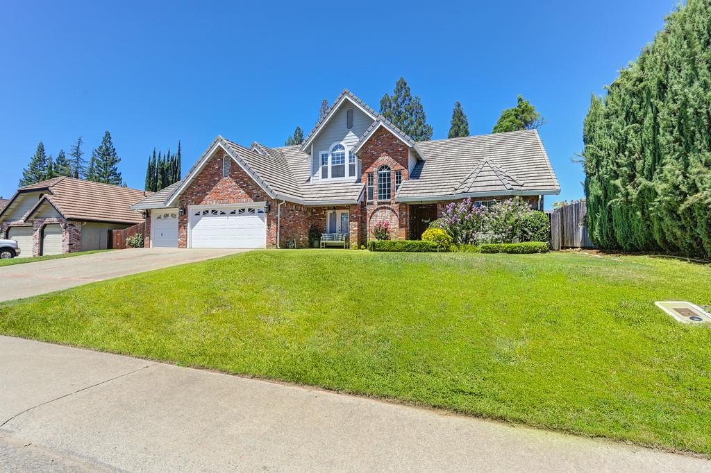 200 Lost Creek DR