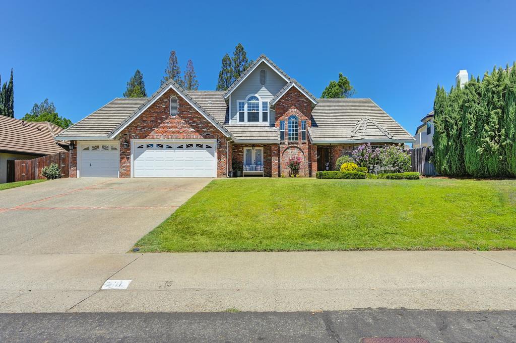 200 Lost Creek DR