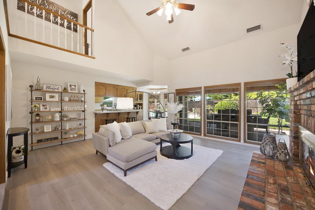 200 Lost Creek DR