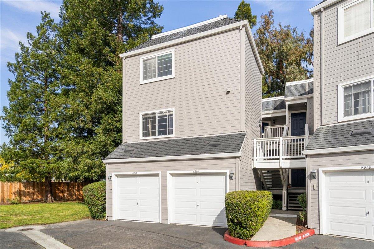 4816 Lakebird PL