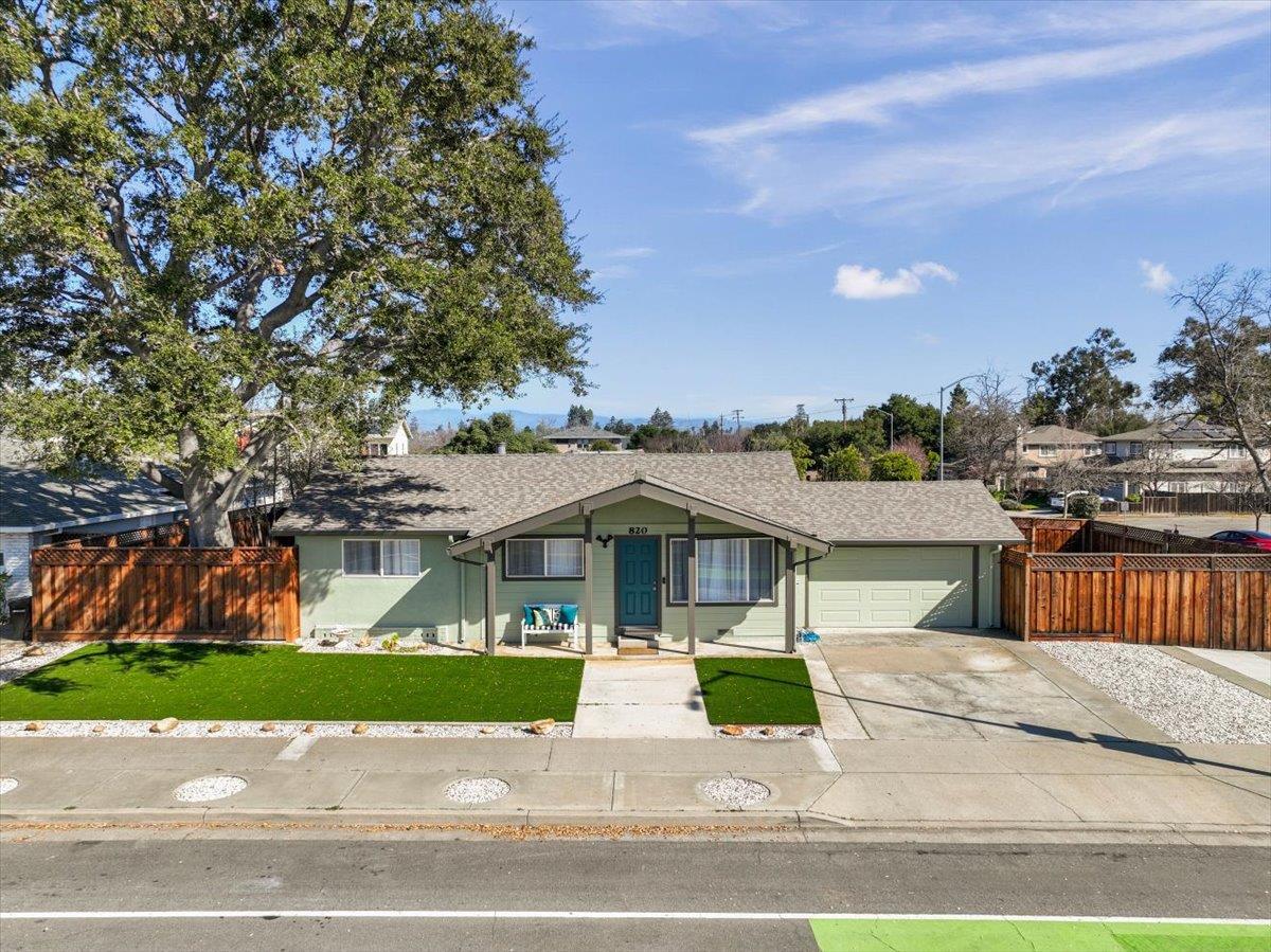 820 Harriet AVE