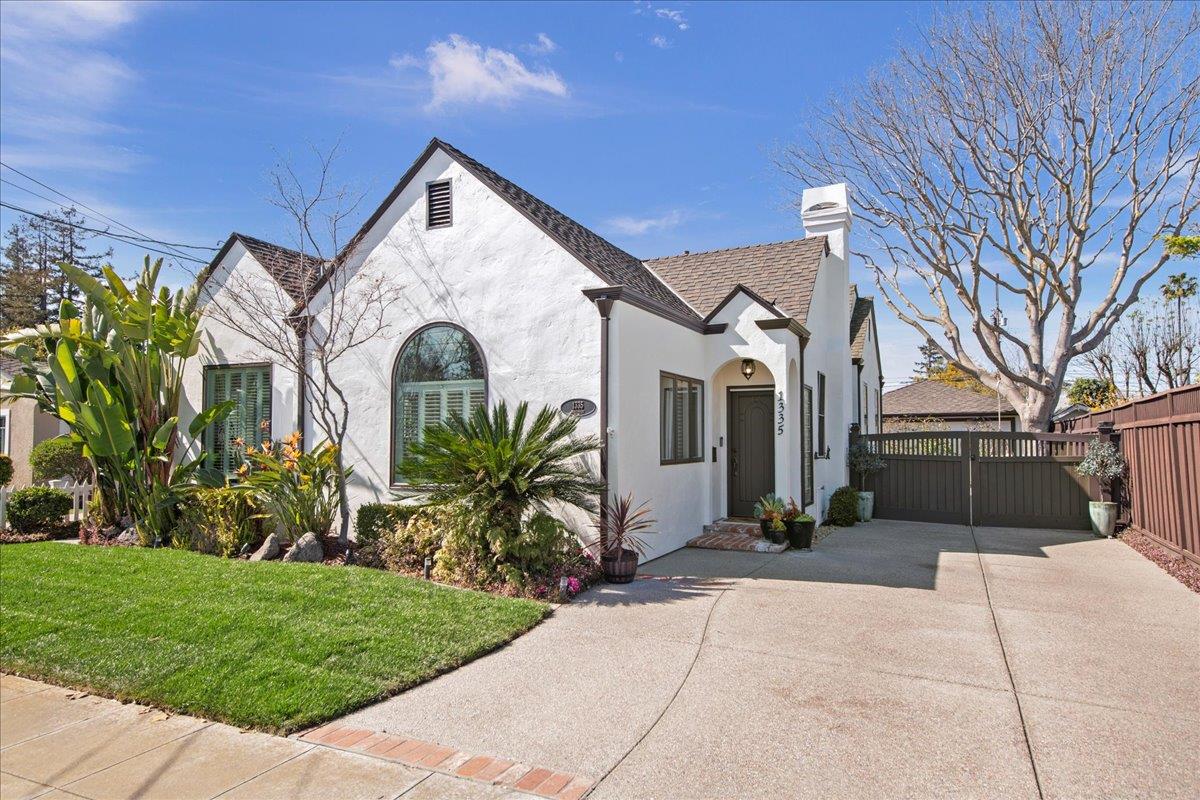 1335 Singletary AVE