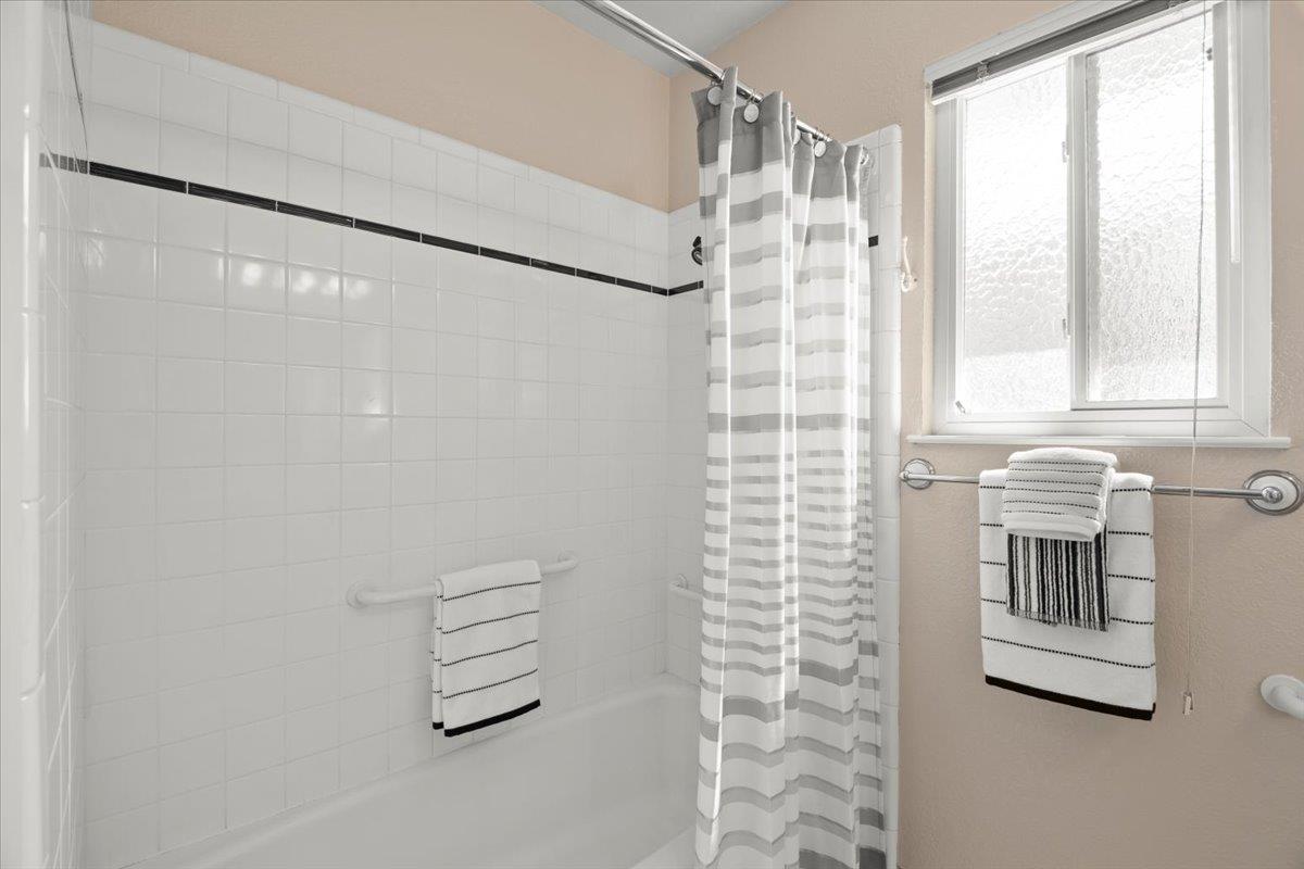 5633 Strawflower Lane