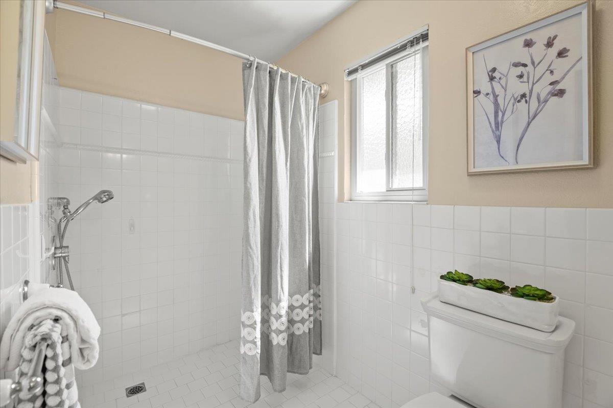 5633 Strawflower Lane