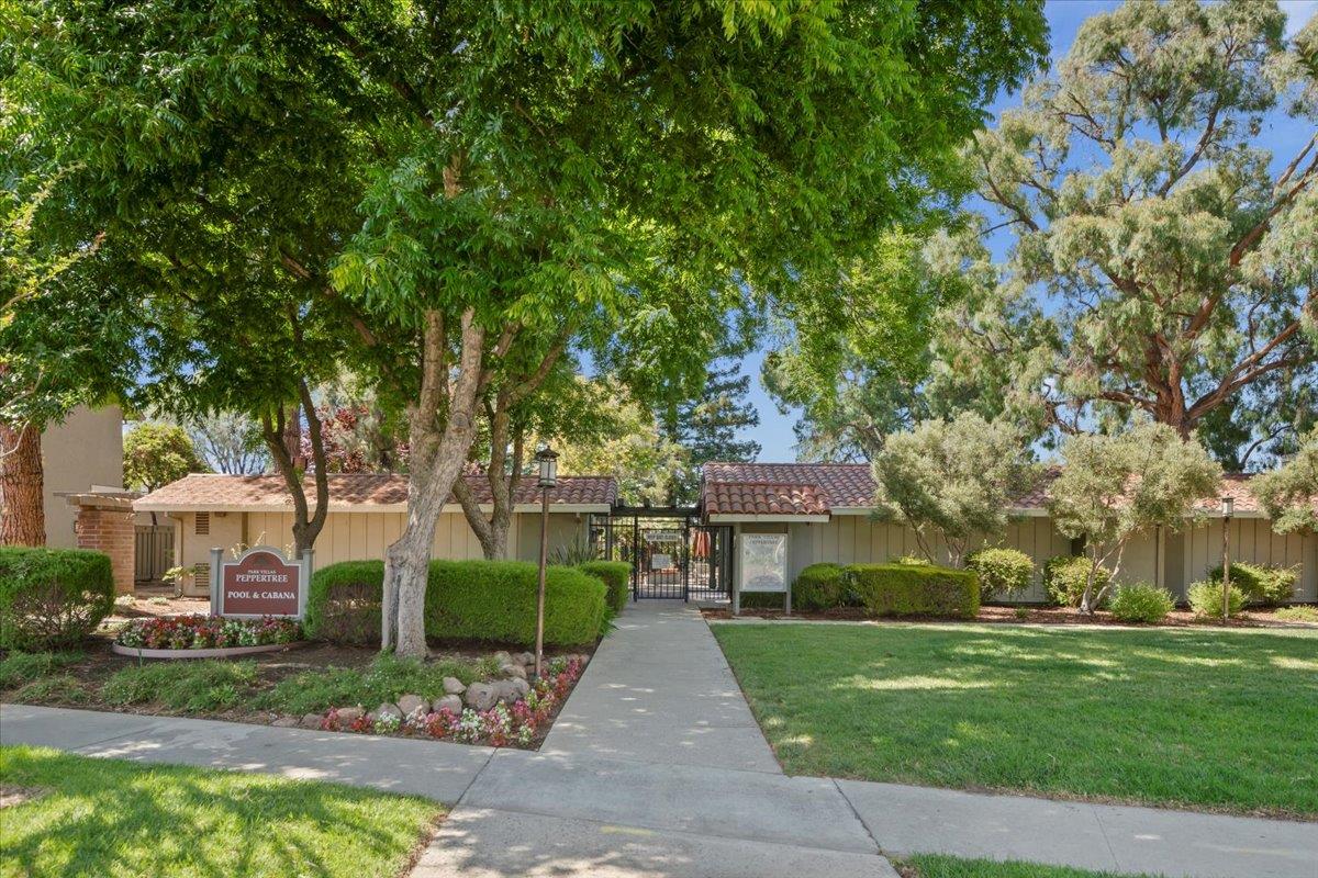 5633 Strawflower Lane