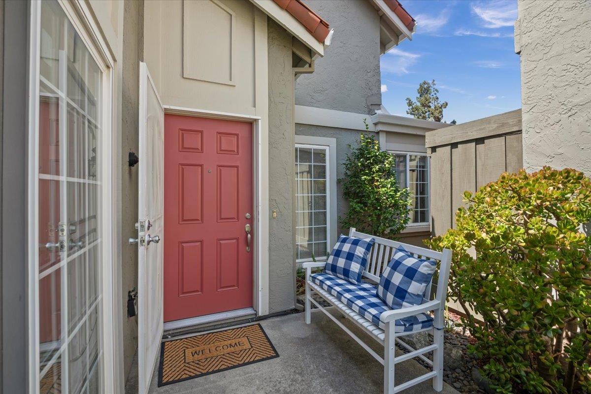 5633 Strawflower Lane