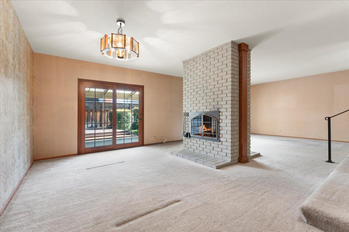 2638 Park Wilshire Drive