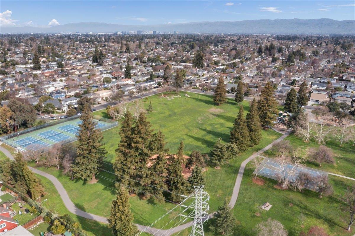 2638 Park Wilshire Drive