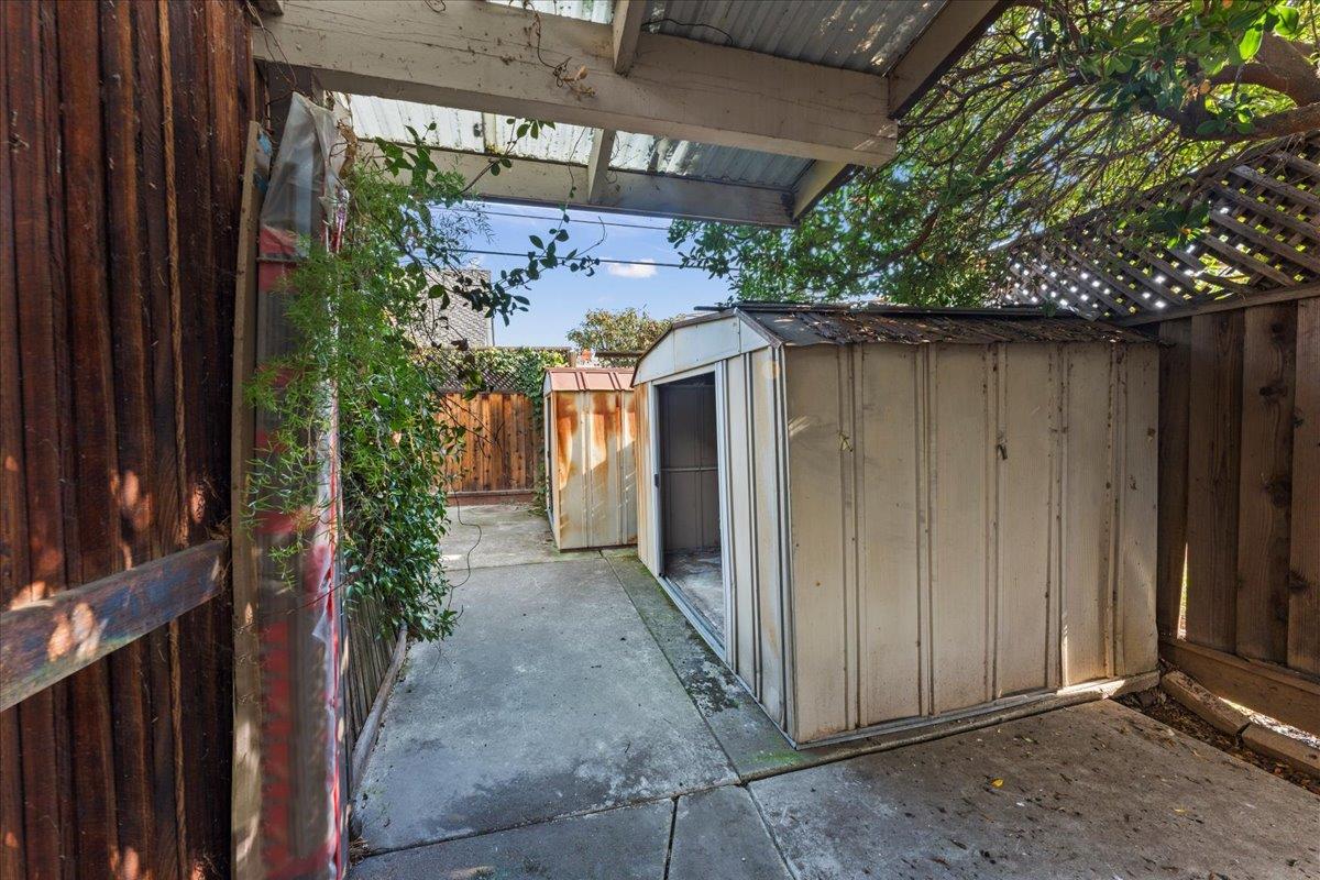 2638 Park Wilshire Drive