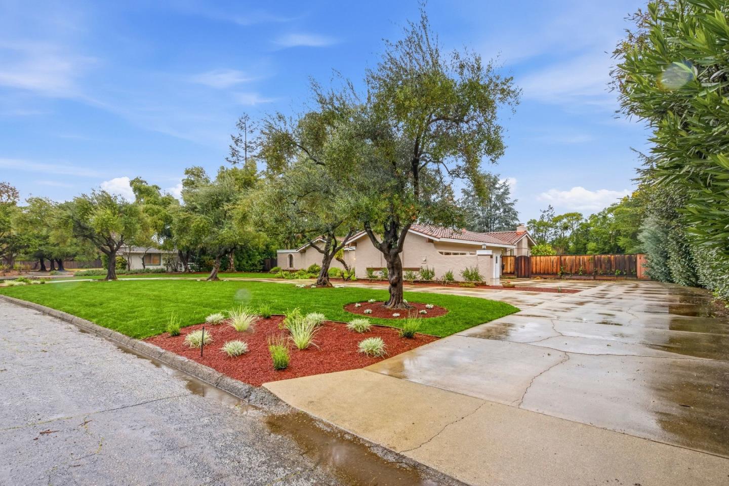 14660 Gallant Fox Way