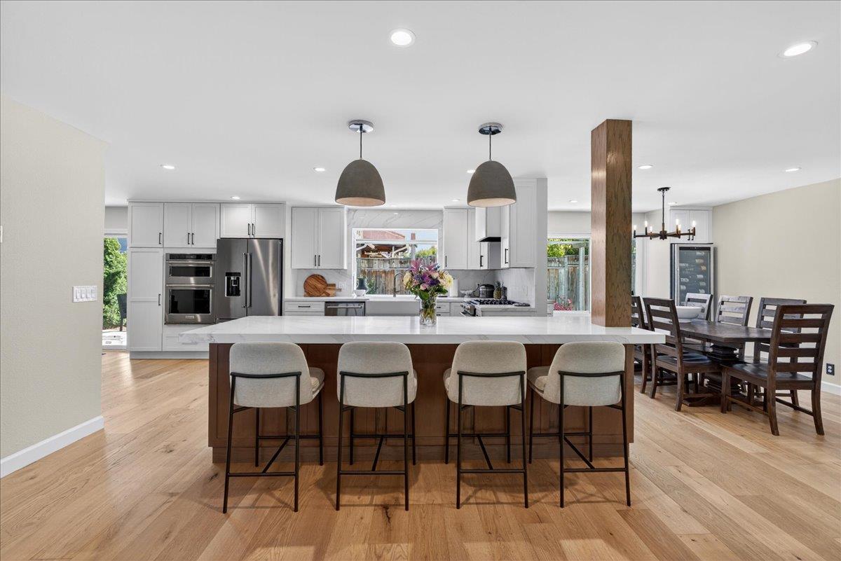 670 Roble Drive