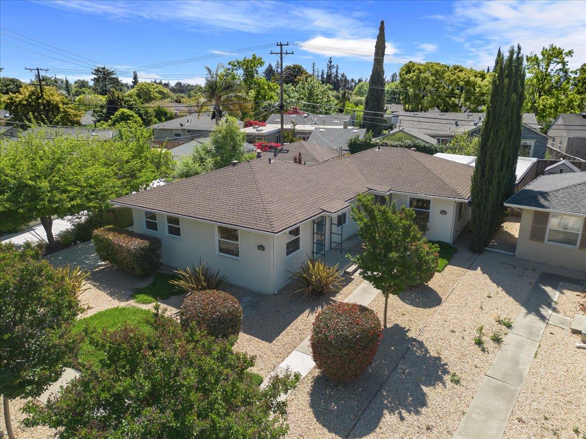 2080 Heatherdale Avenue