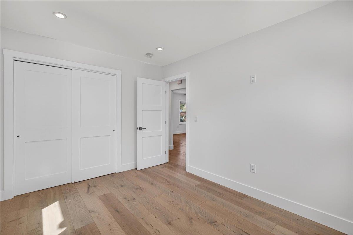 2080 Heatherdale Avenue