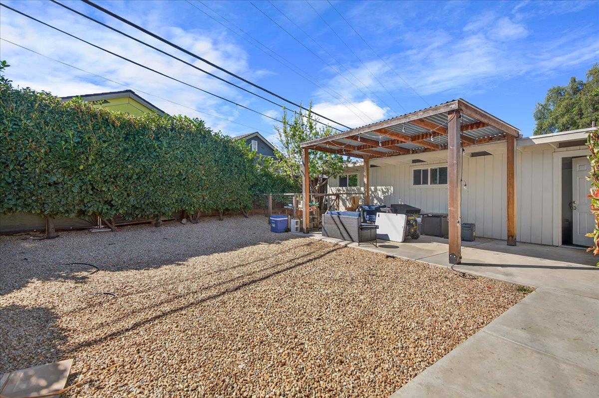 2080 Heatherdale Avenue