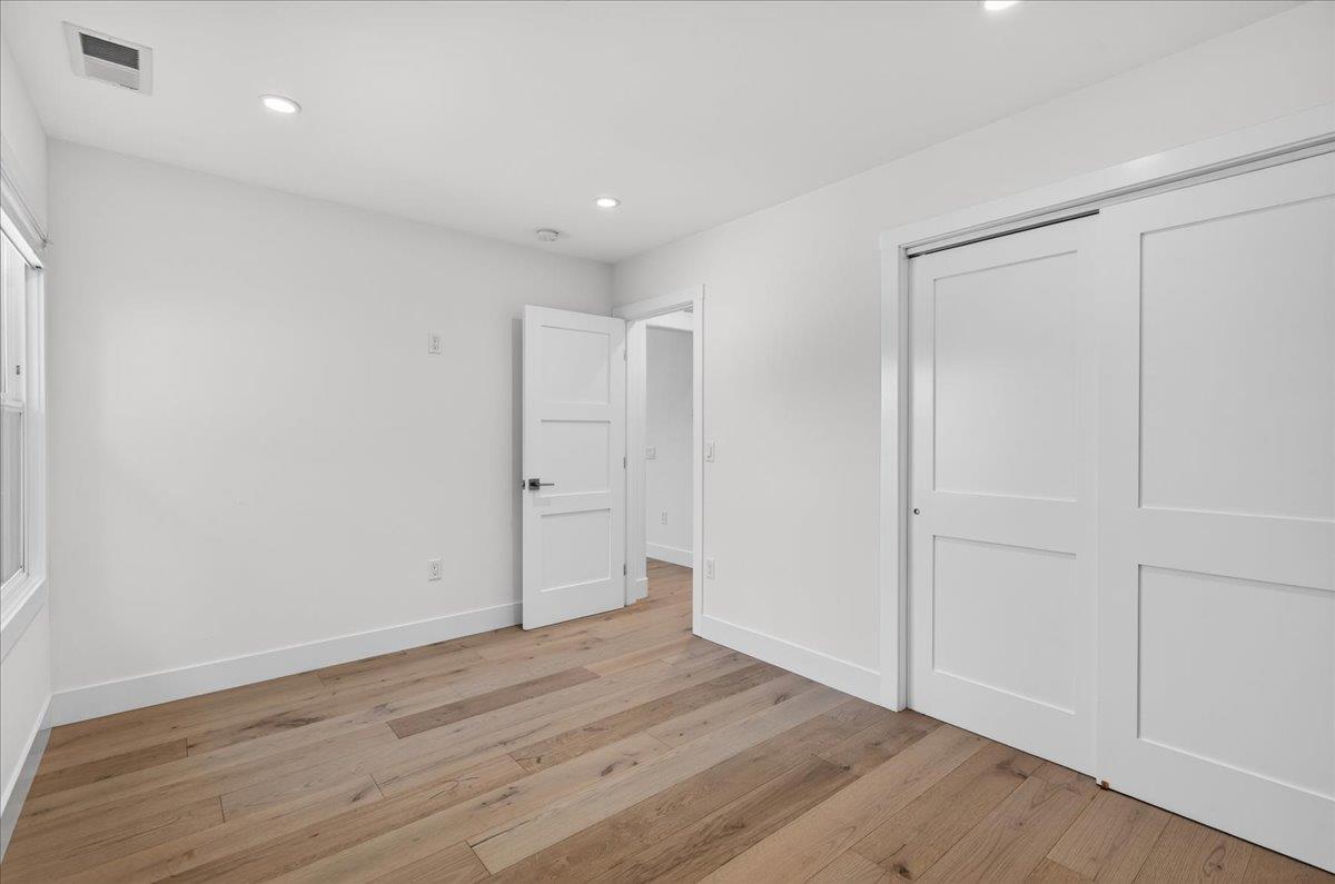 2080 Heatherdale Avenue