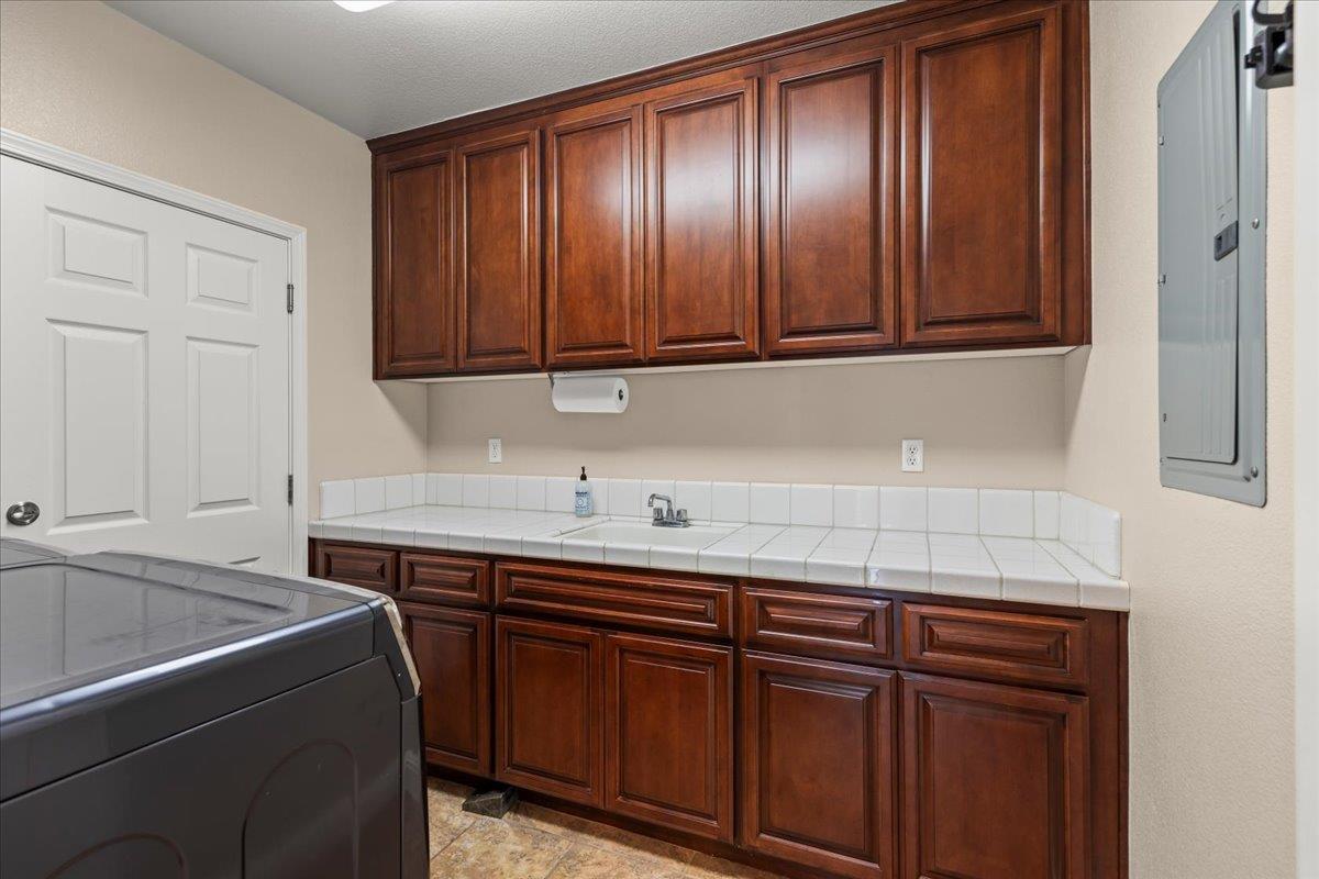 1525 Windsong Court