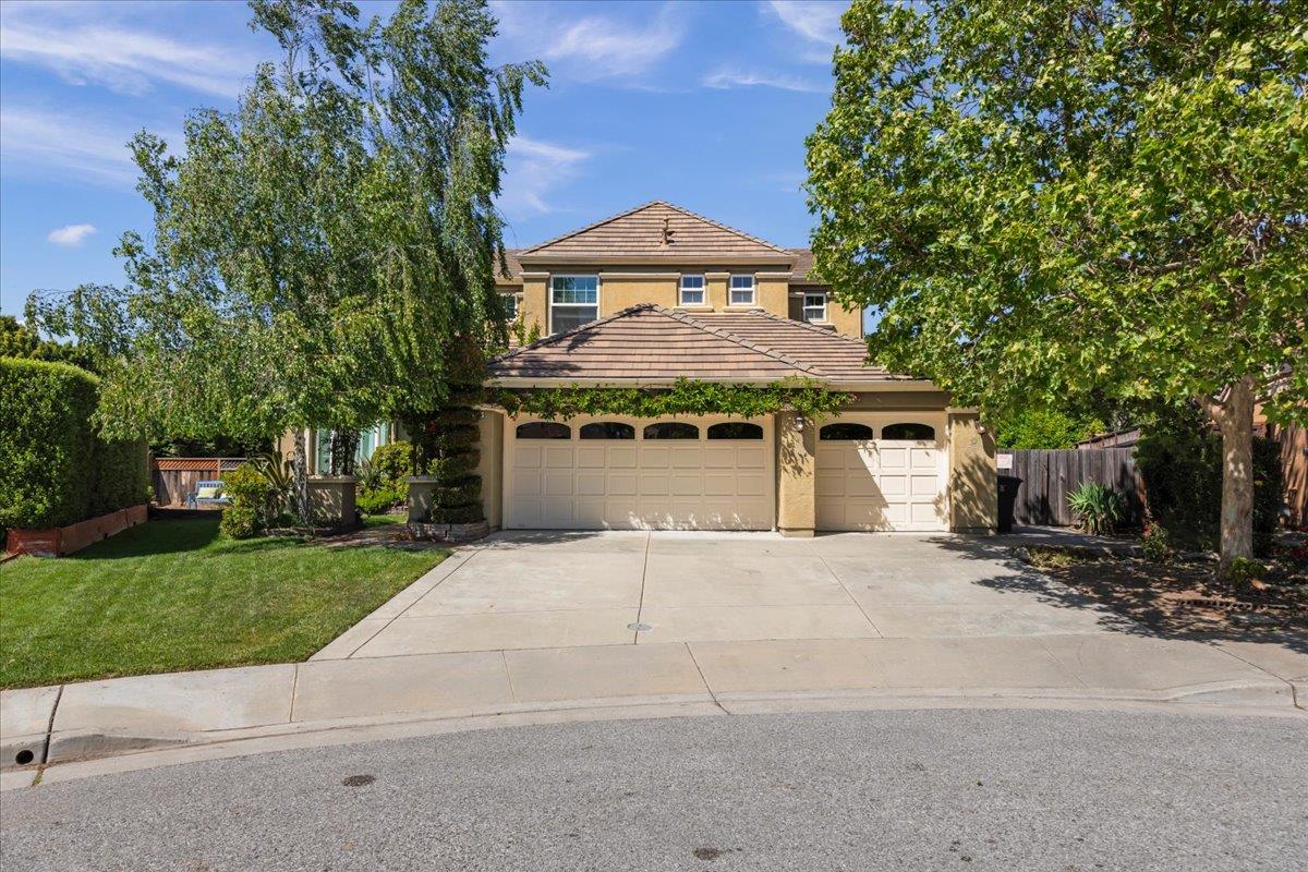 1525 Windsong Court