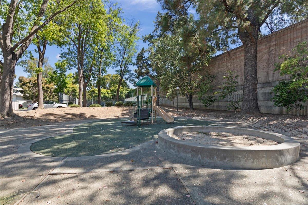 10385 Mary AVE