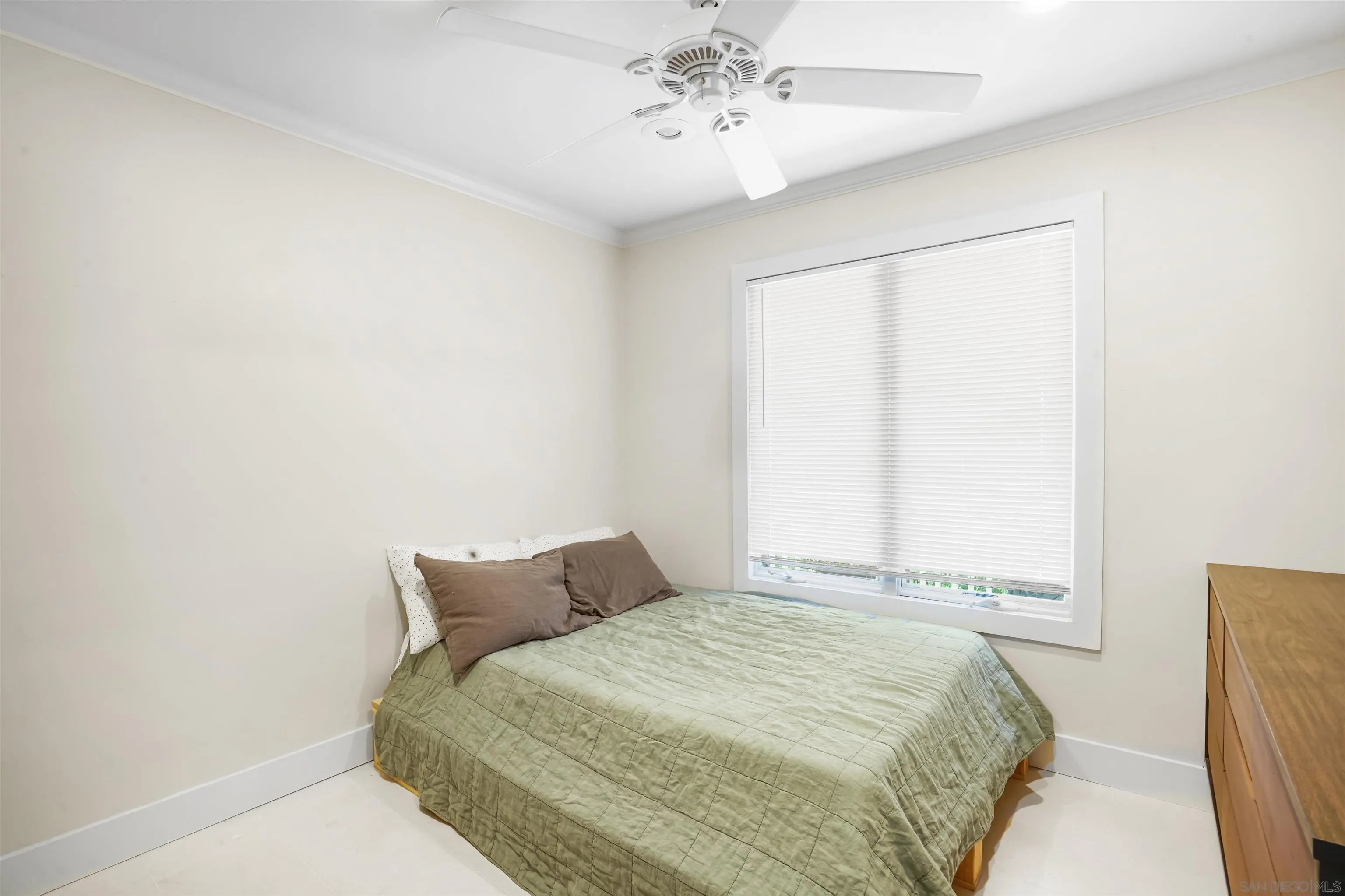 13025 Earlgate Court