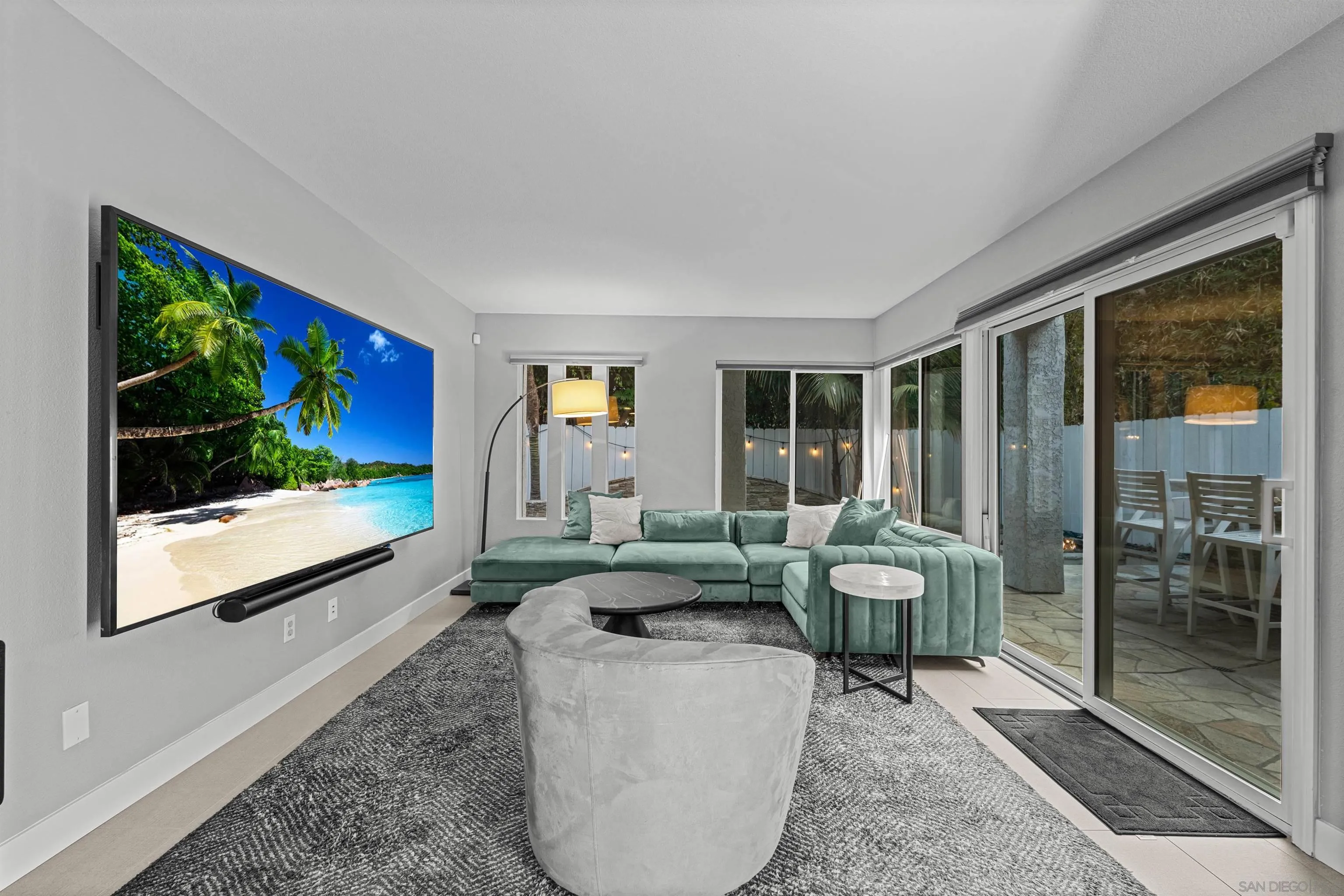 2821 Forestview
