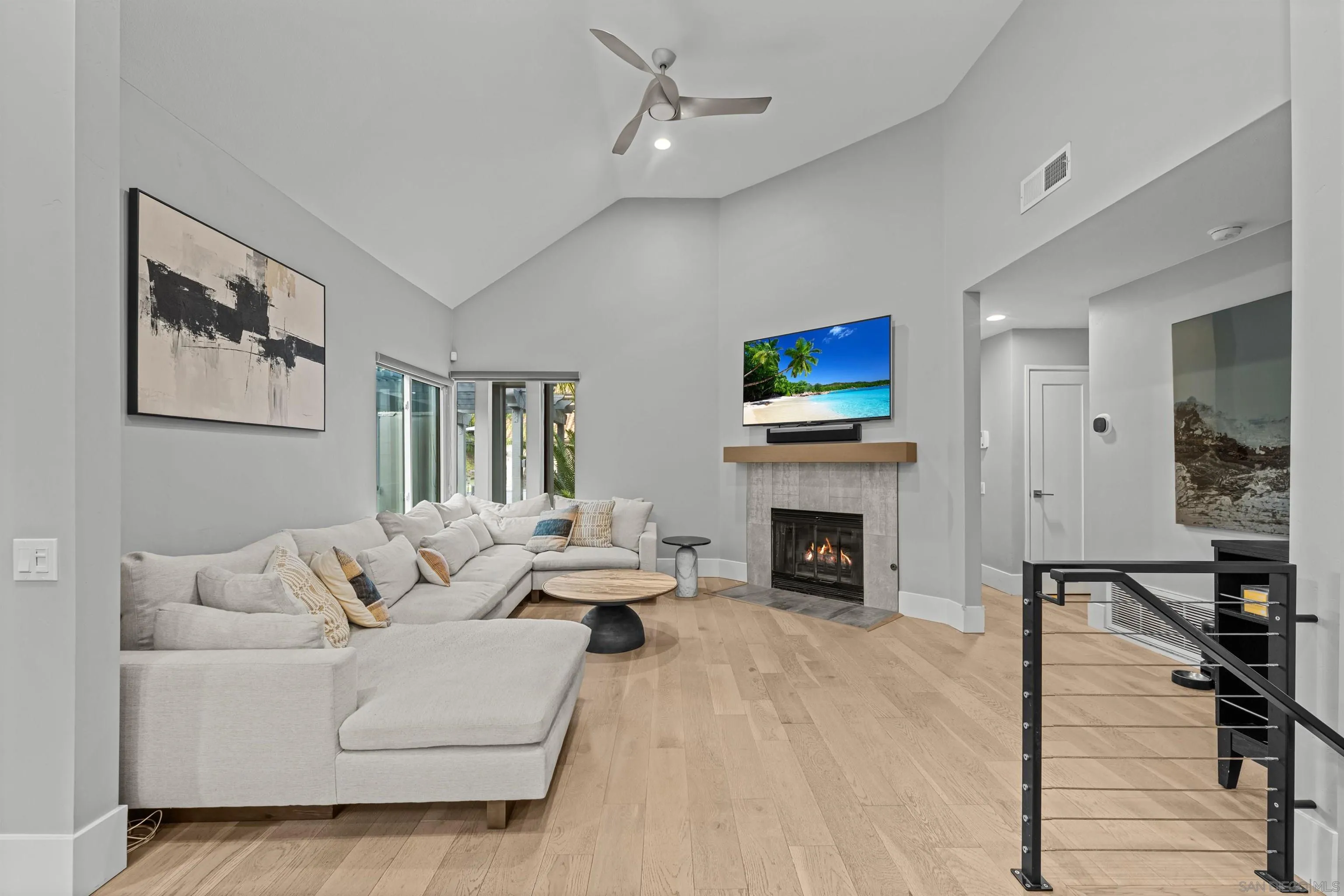 2821 Forestview