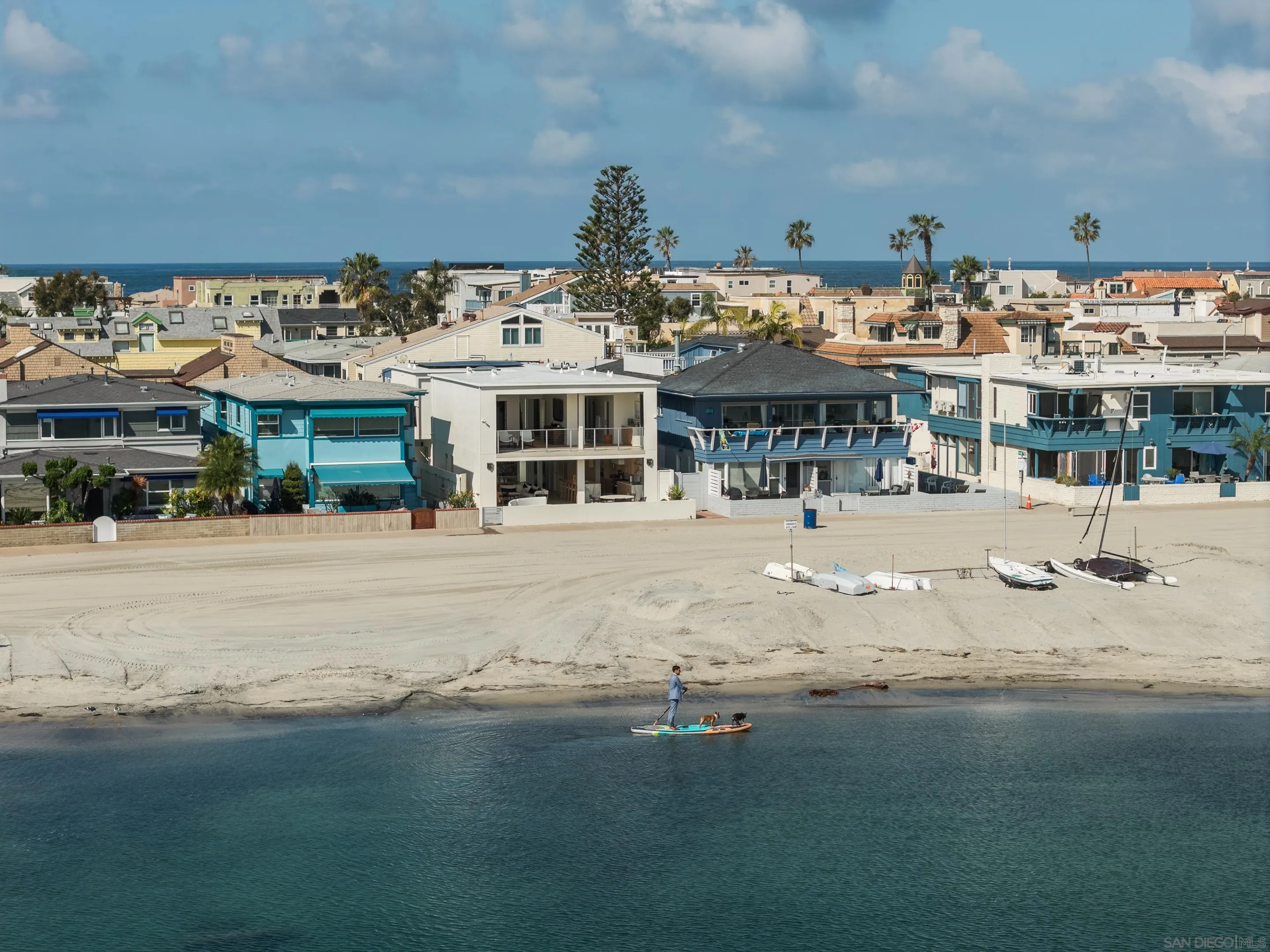 2841 Bayside Walk