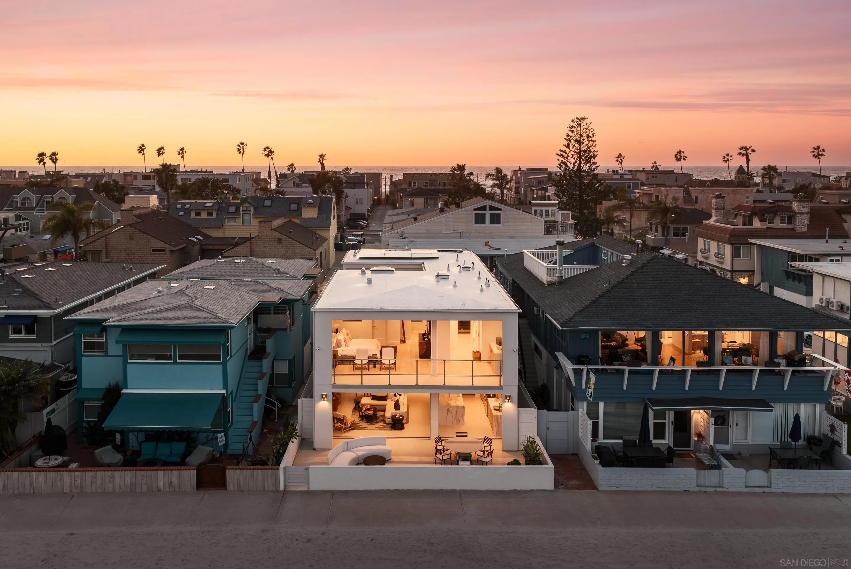 2841 Bayside Walk