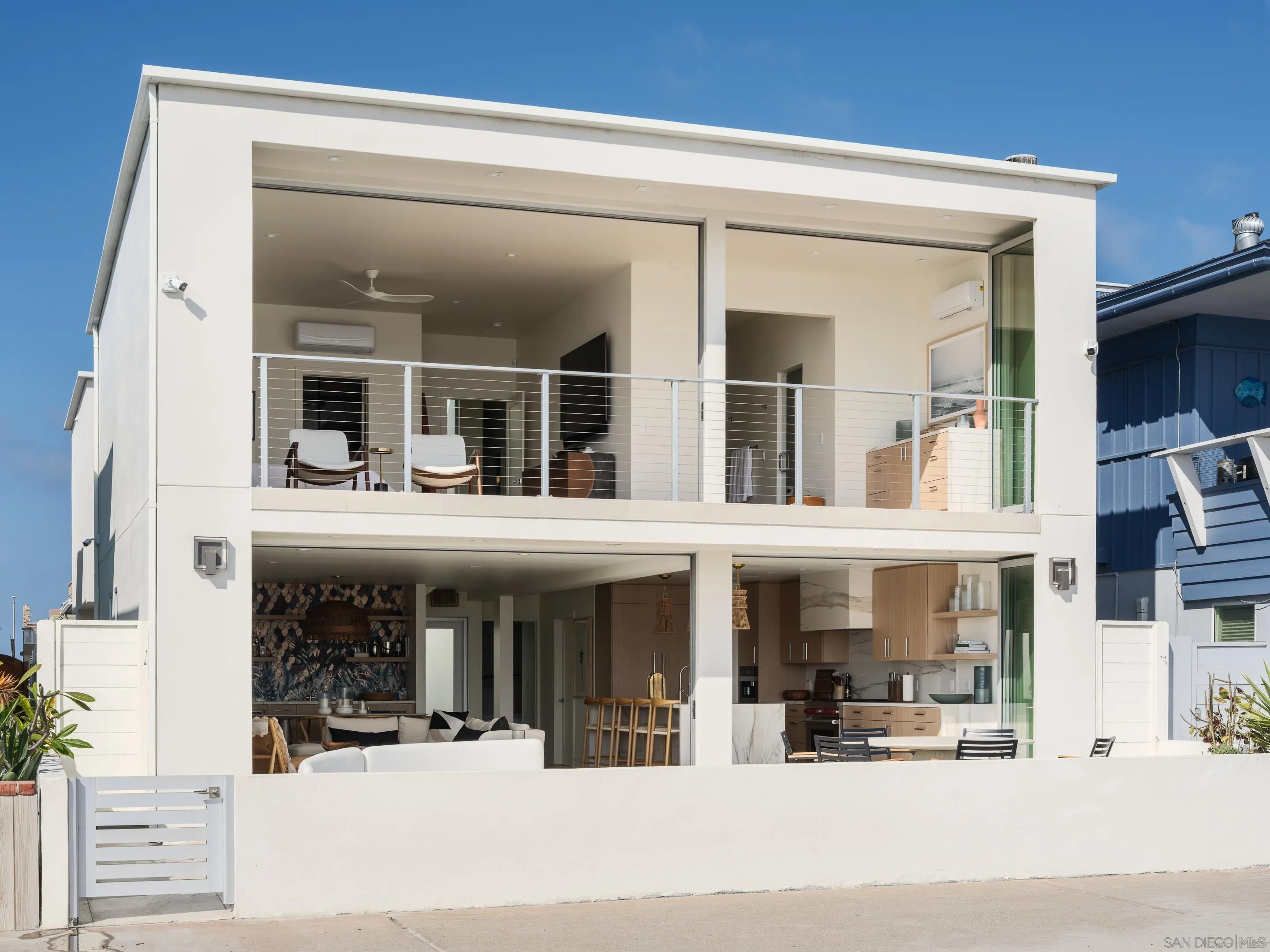 2841 Bayside Walk