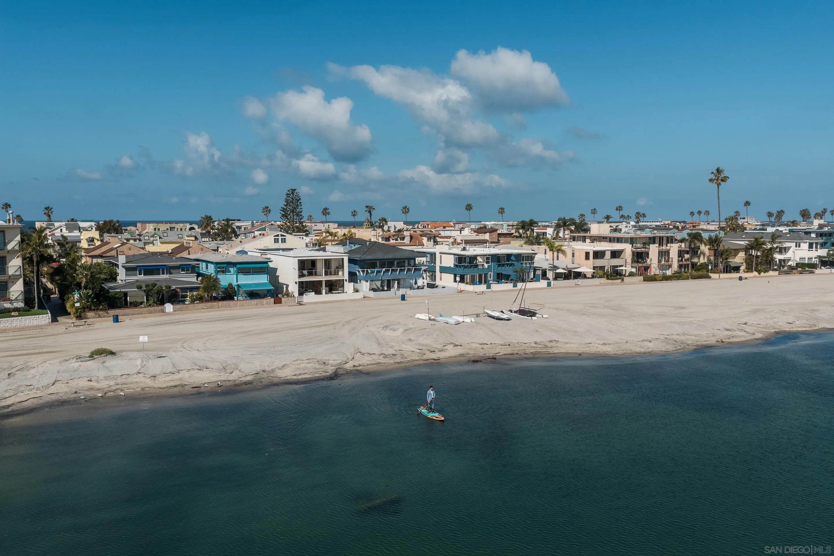2841 Bayside Walk