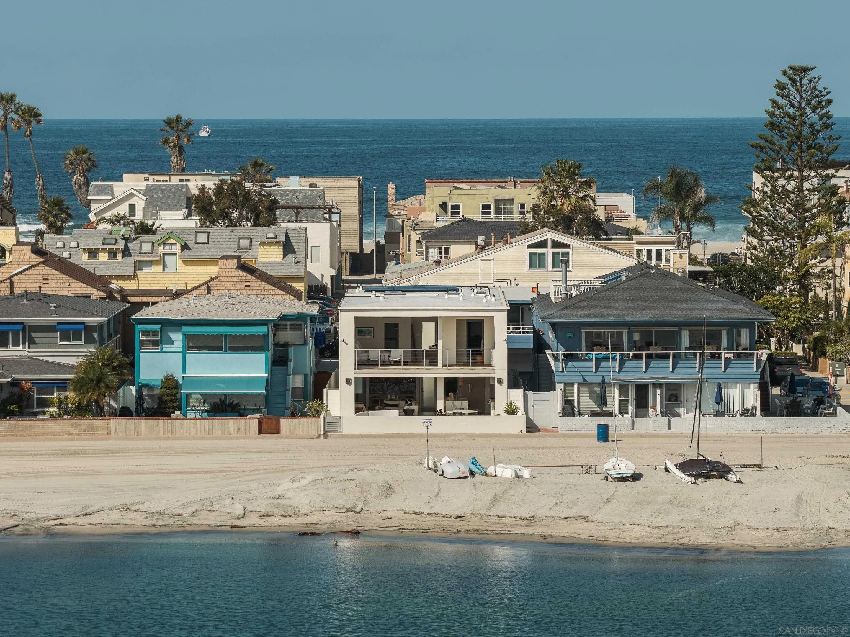 2841 Bayside Walk