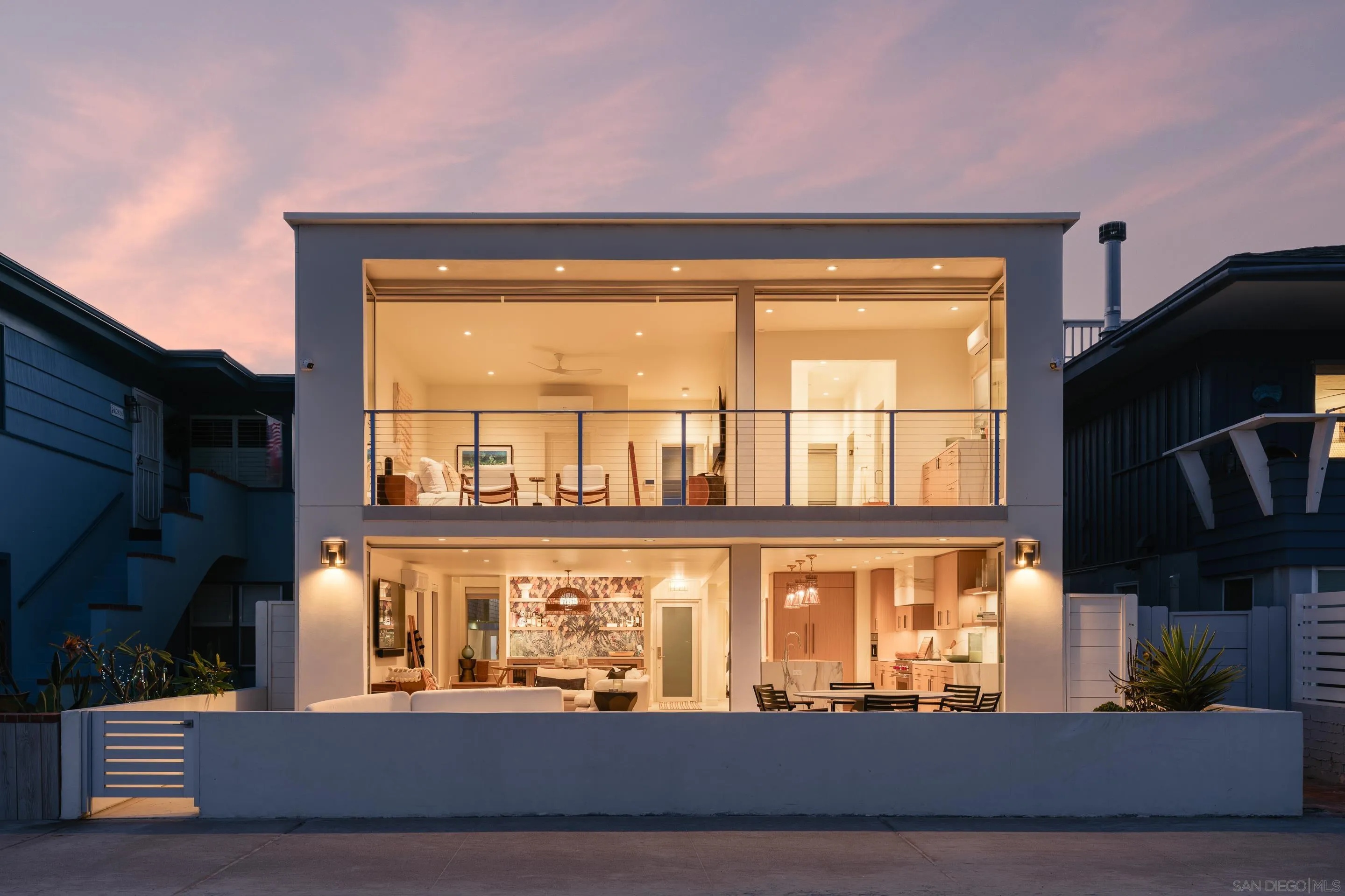 2841 Bayside Walk