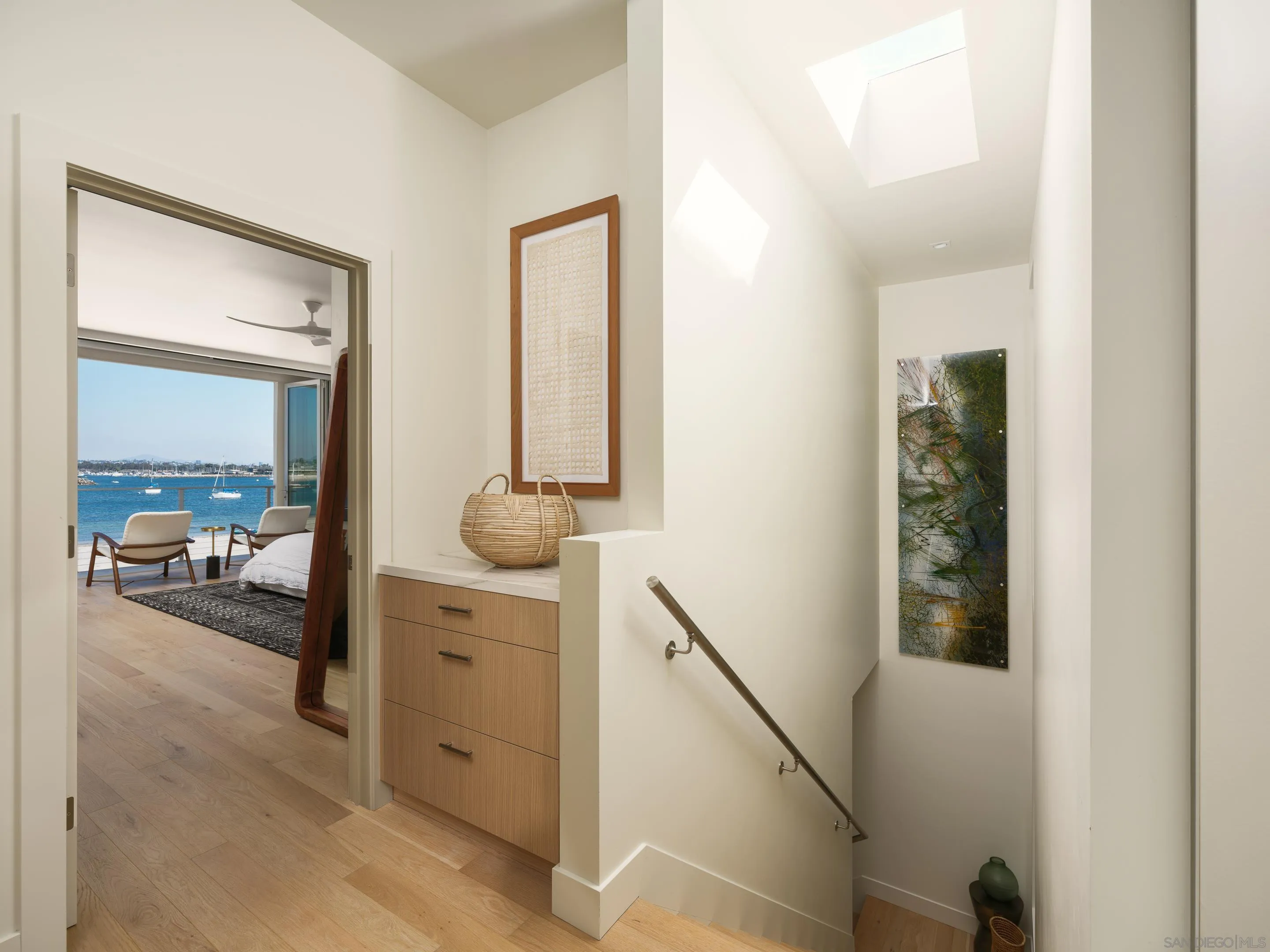 2841 Bayside Walk