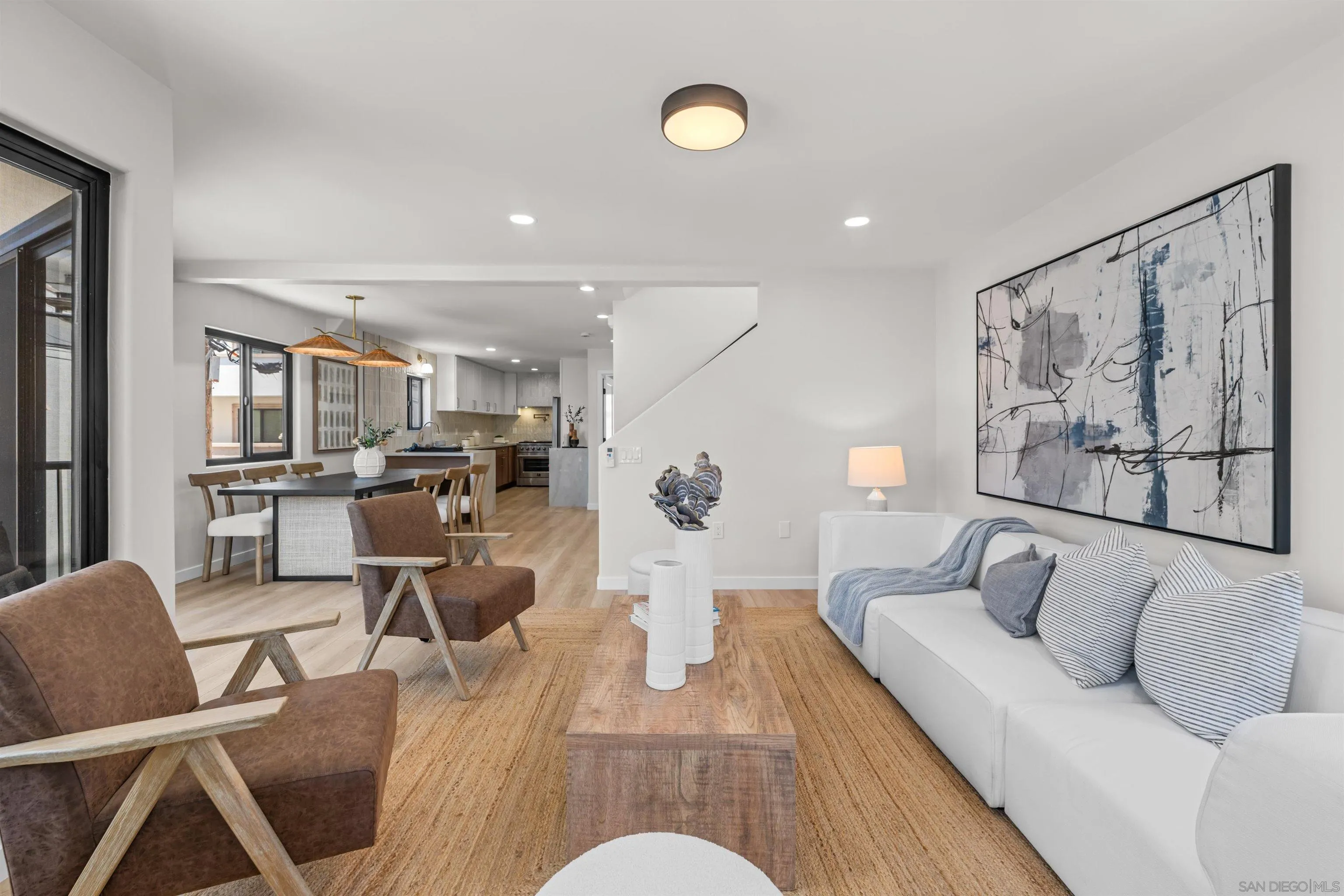 3721 Strandway