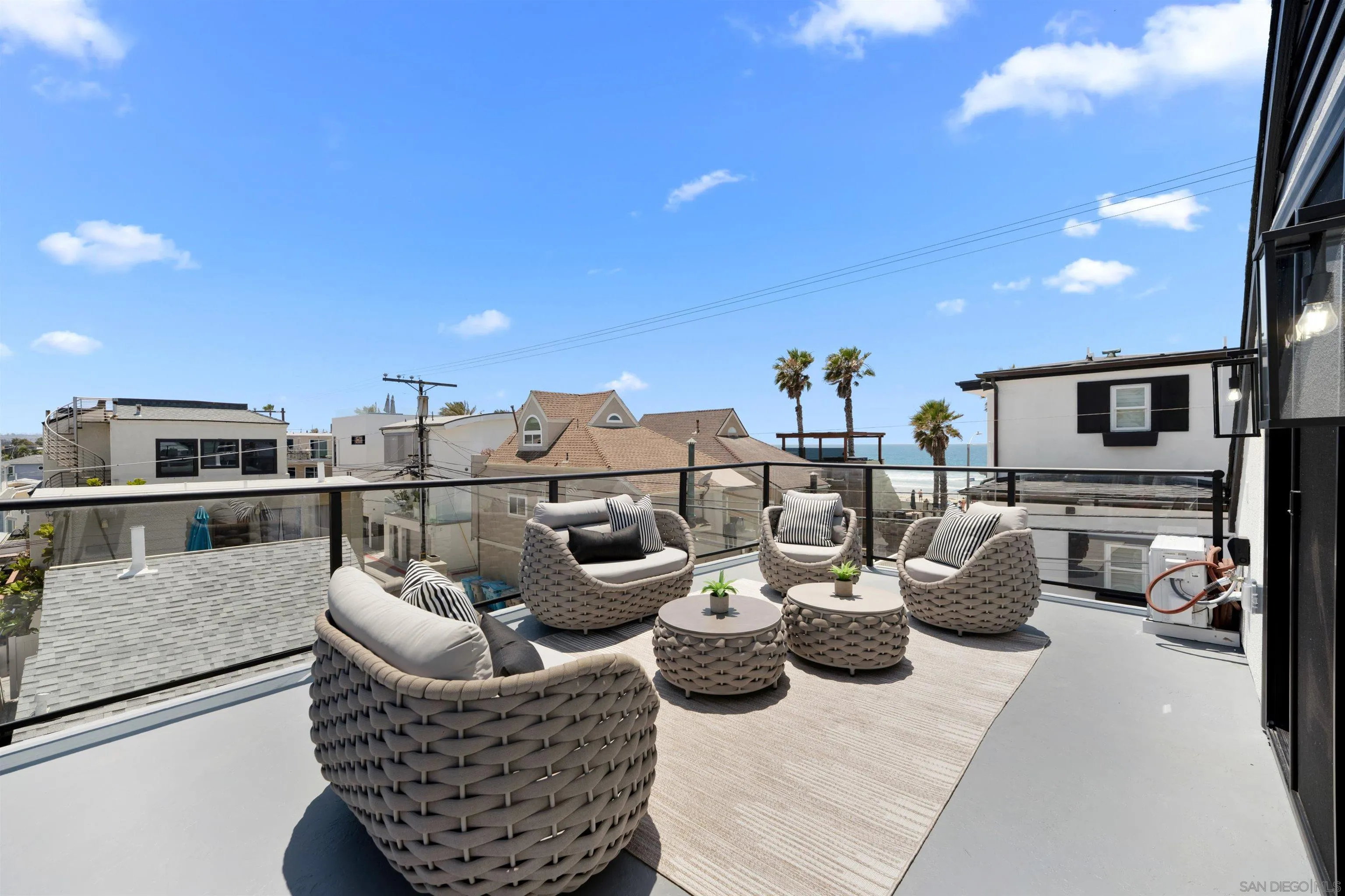 3721 Strandway