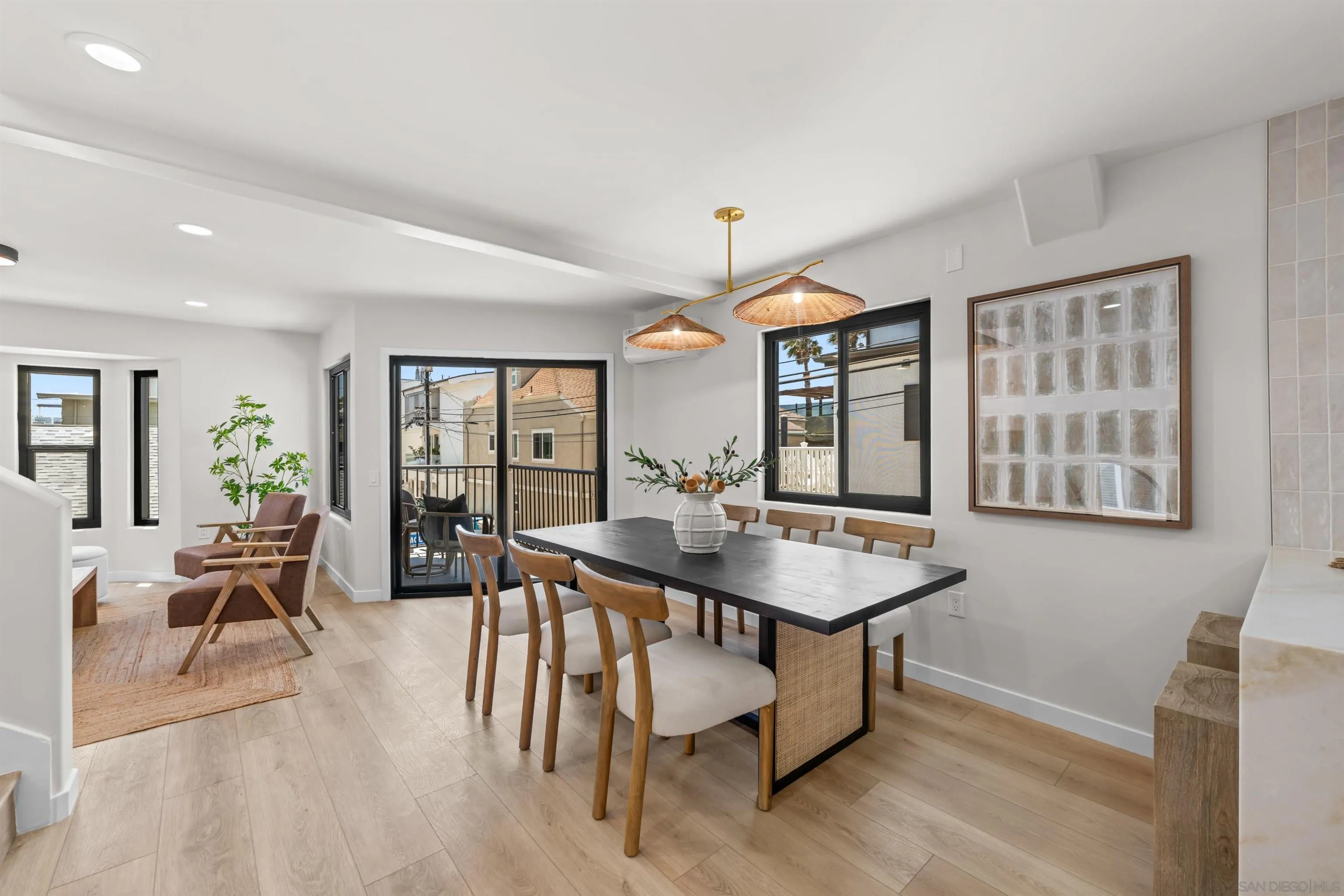 3721 Strandway