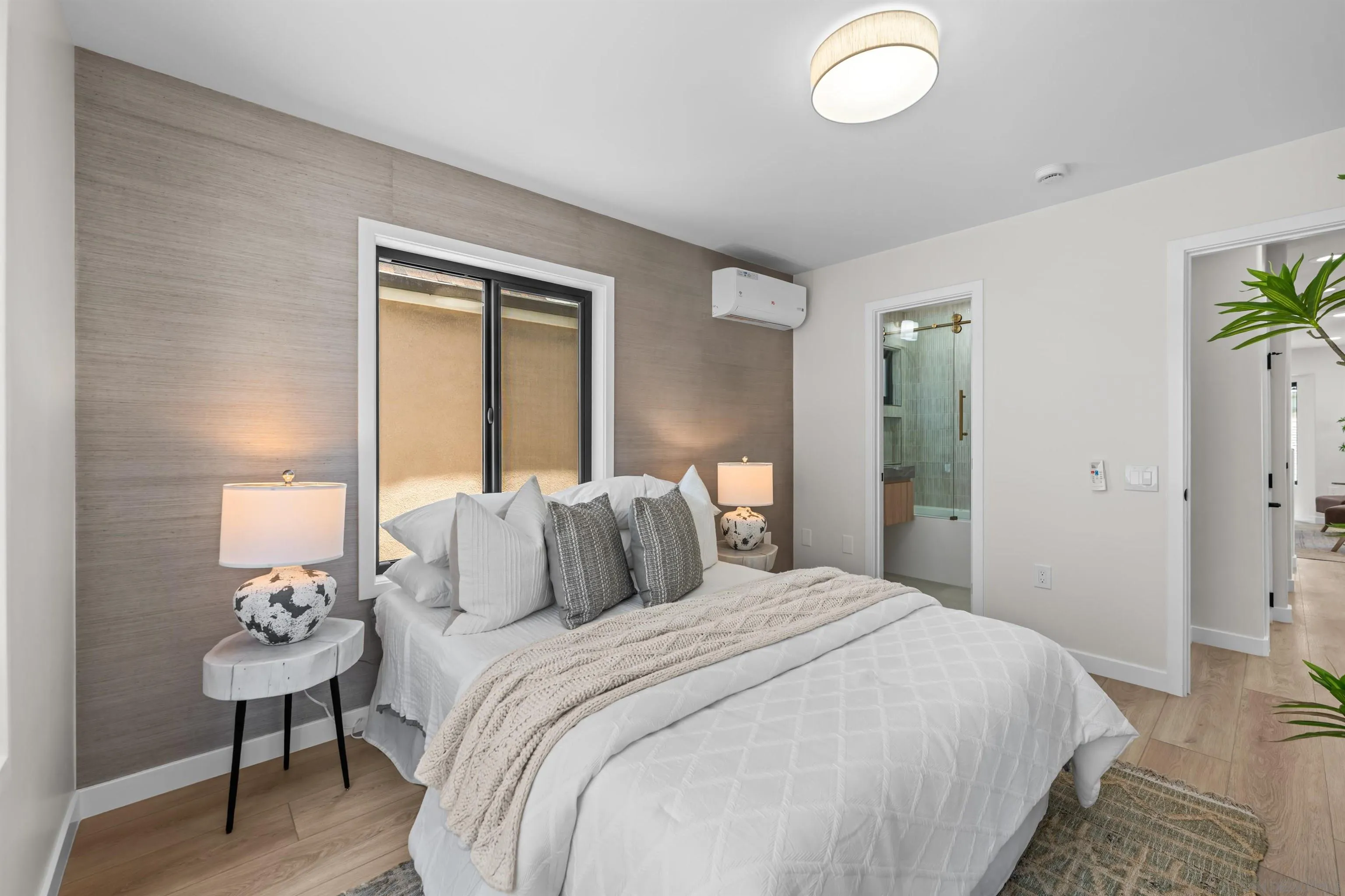3721 Strandway