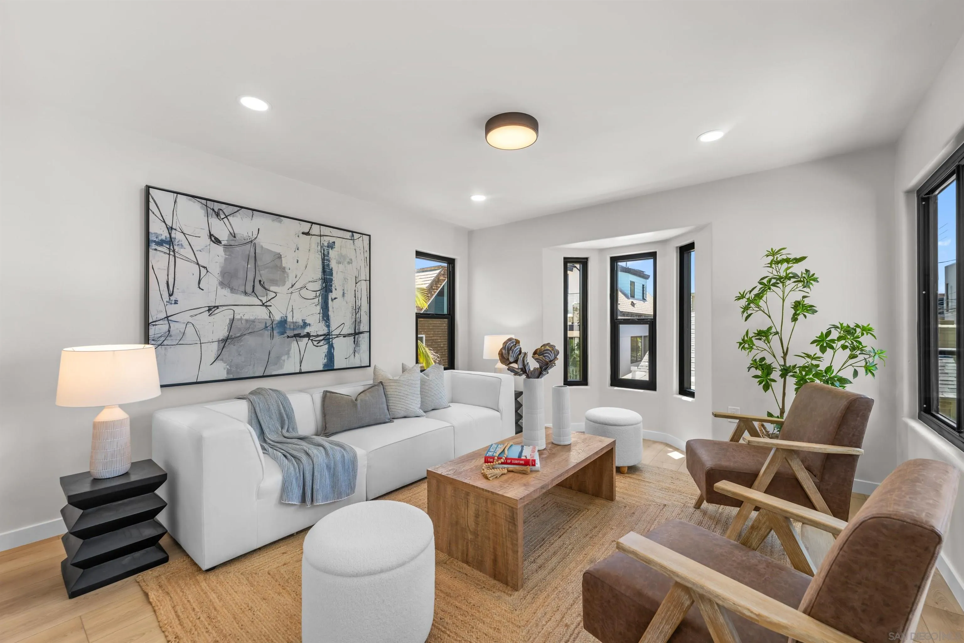 3721 Strandway
