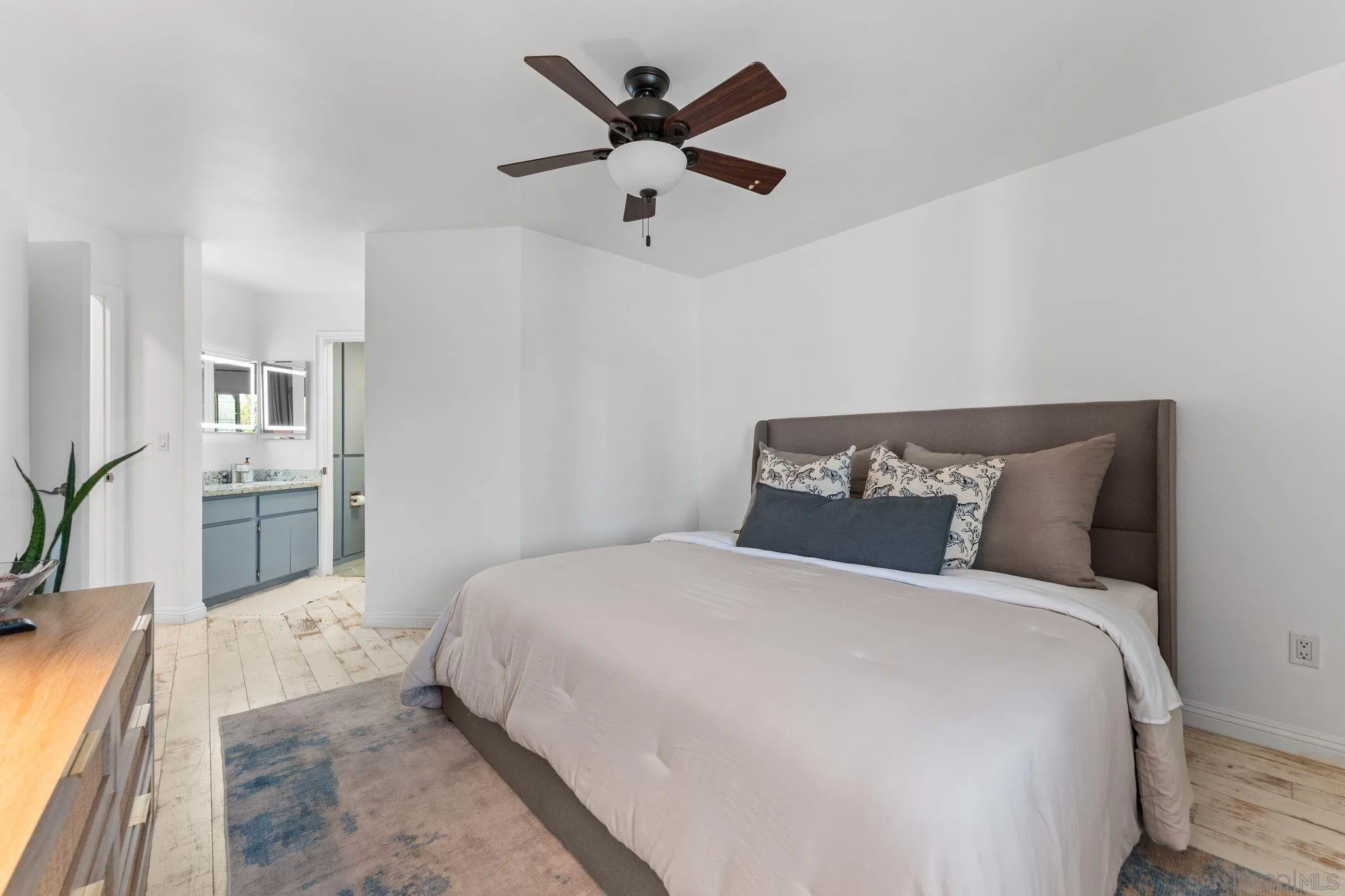 3955 Honeycutt St Unit 103