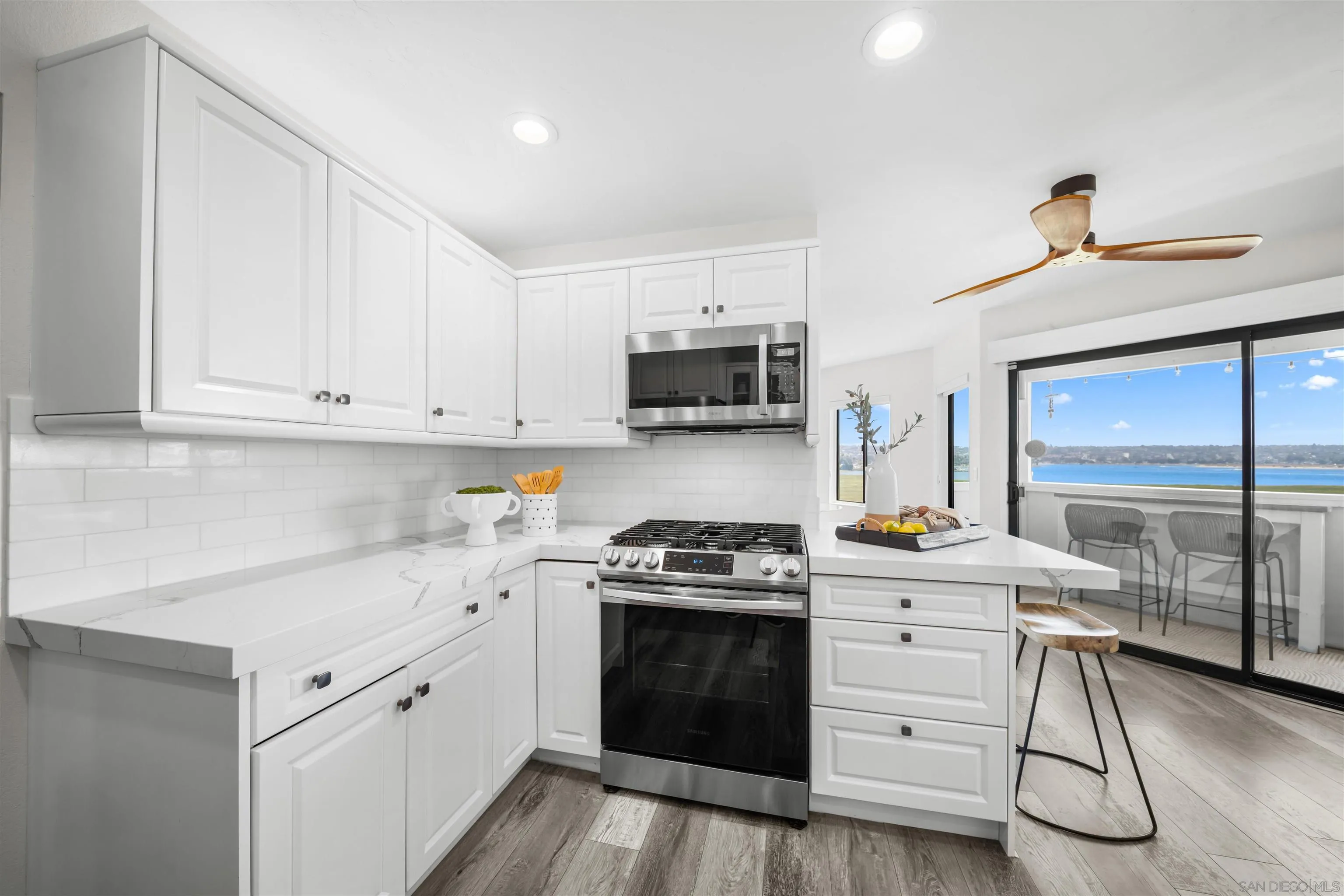 3955 Honeycutt St Unit 202