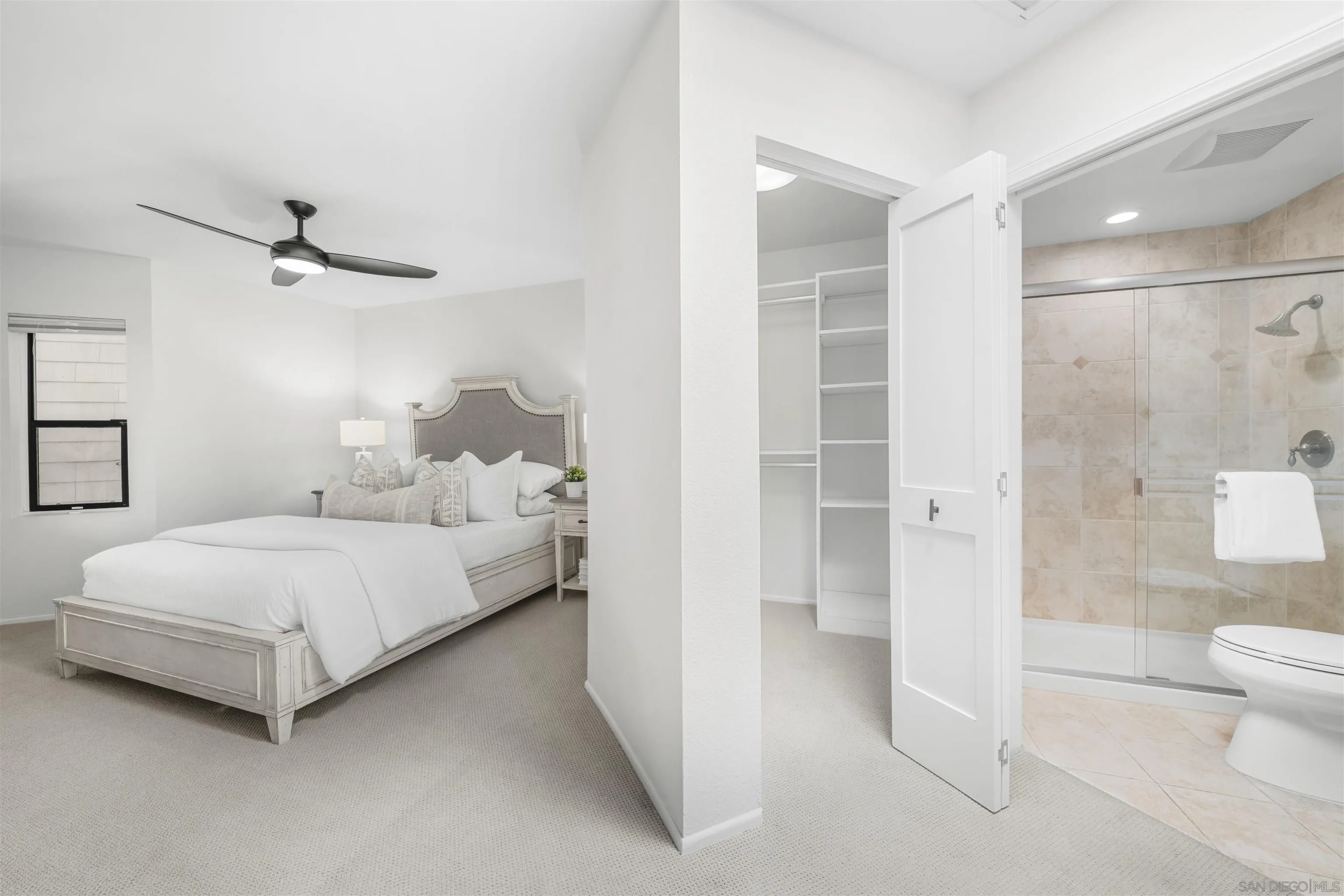 3955 Honeycutt St Unit 202