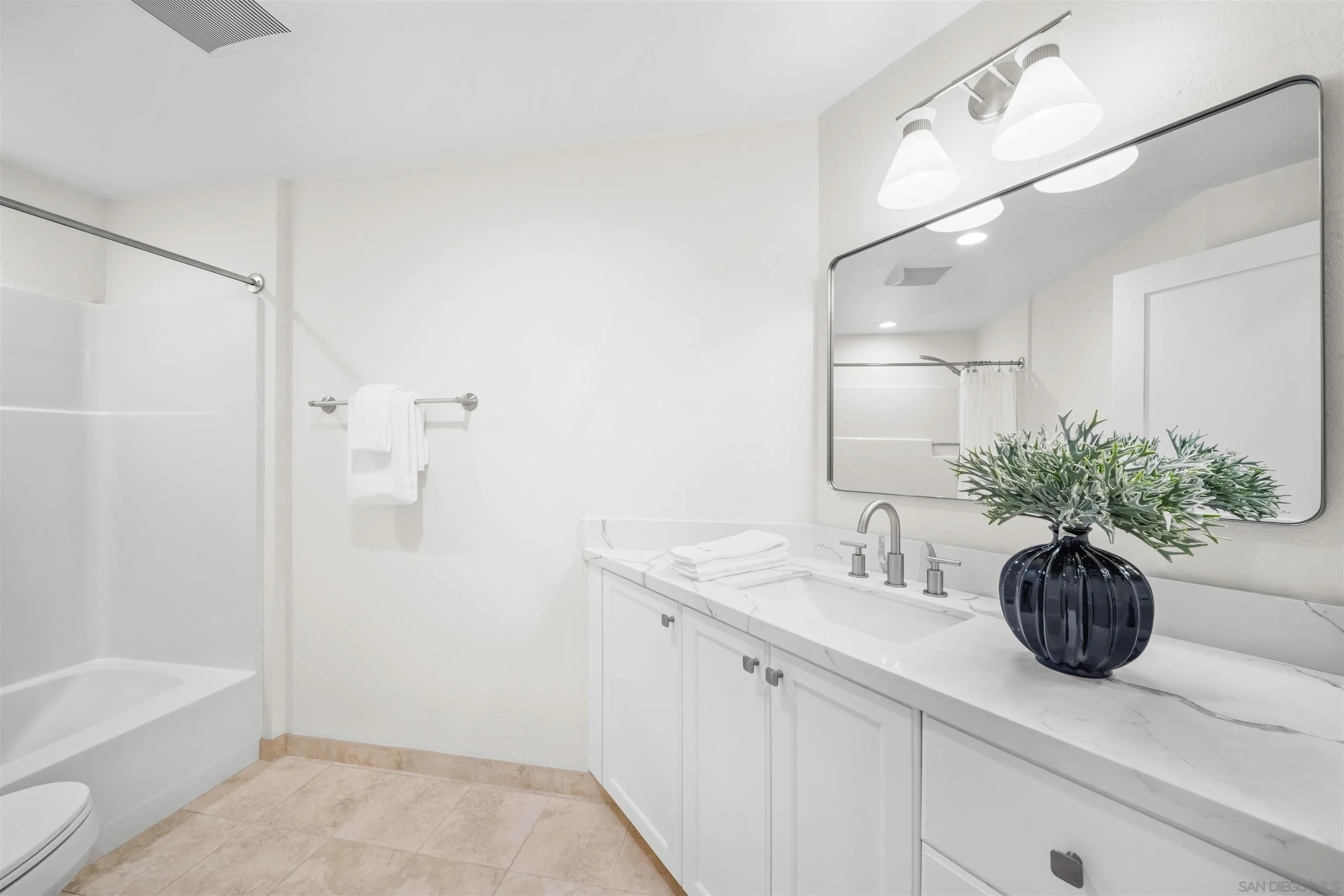 3955 Honeycutt St Unit 202