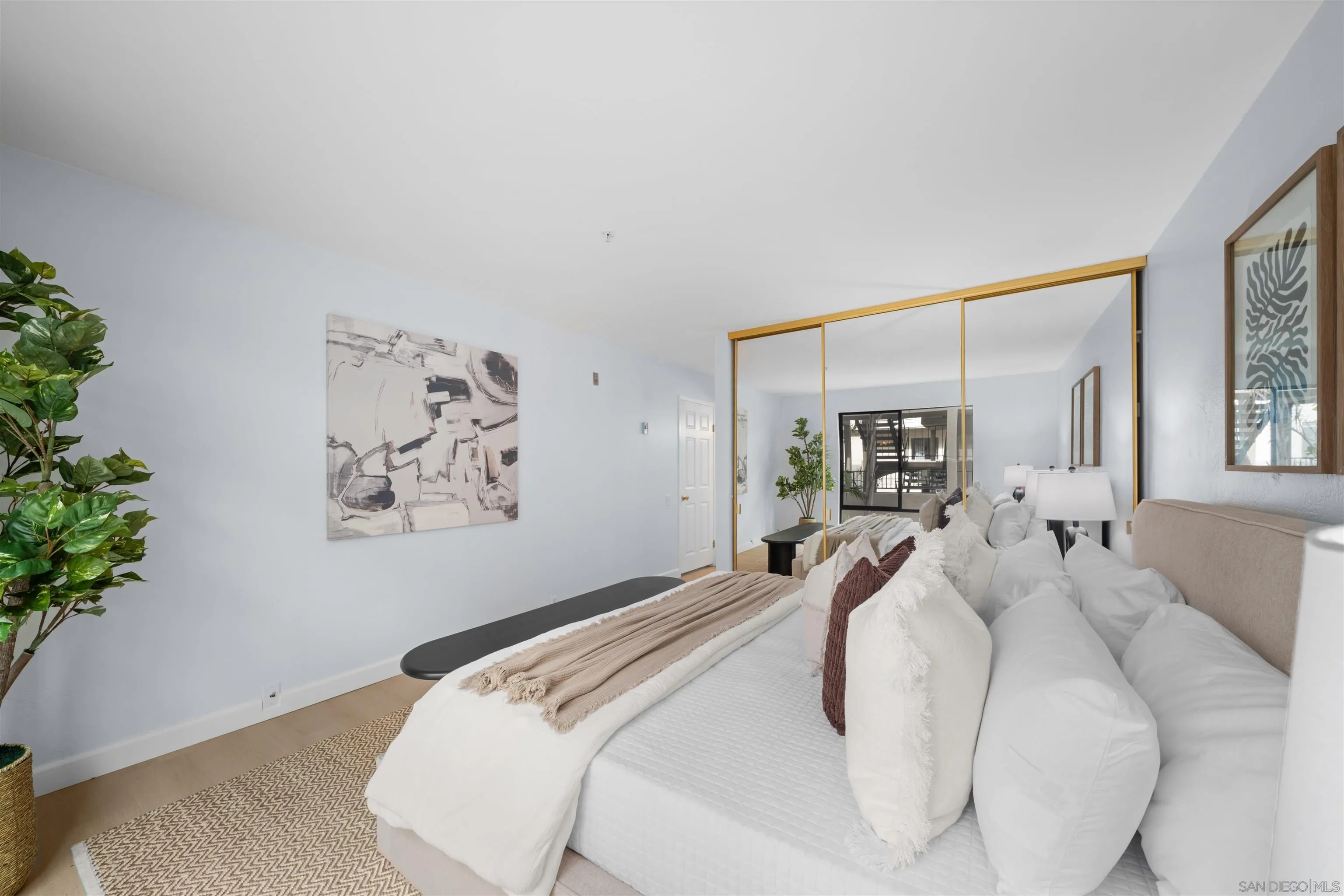1235 Parker Pl Unit 2f