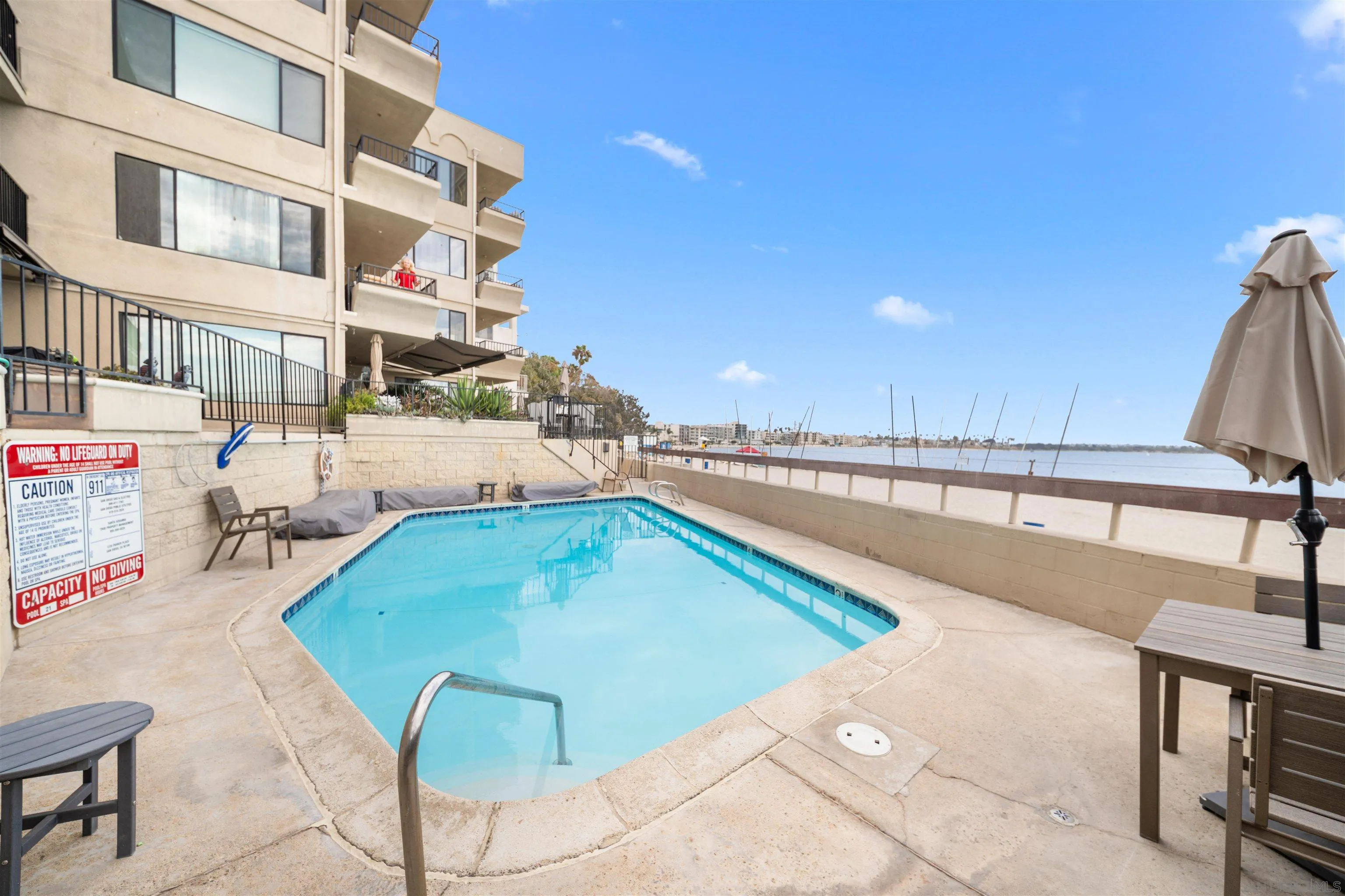 1235 Parker Pl Unit 2f
