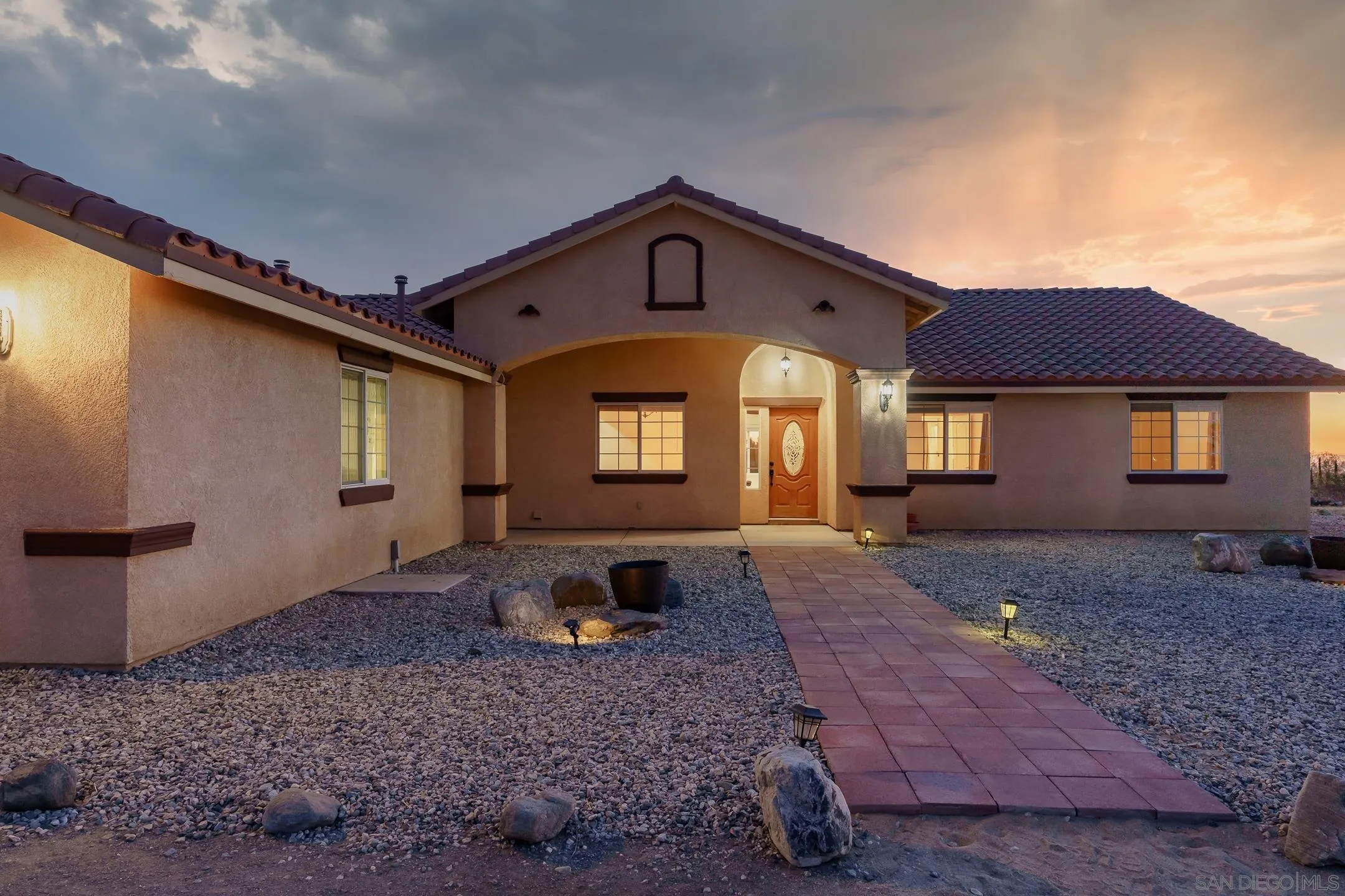 11926 Golden View Road