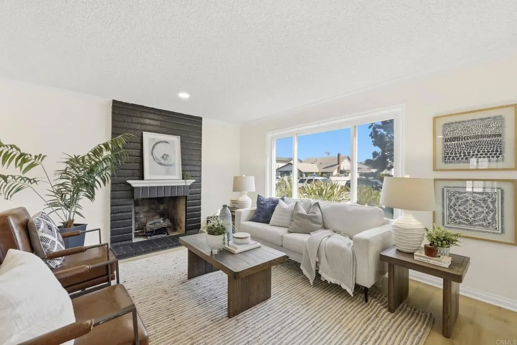 5848 Chateau Drive