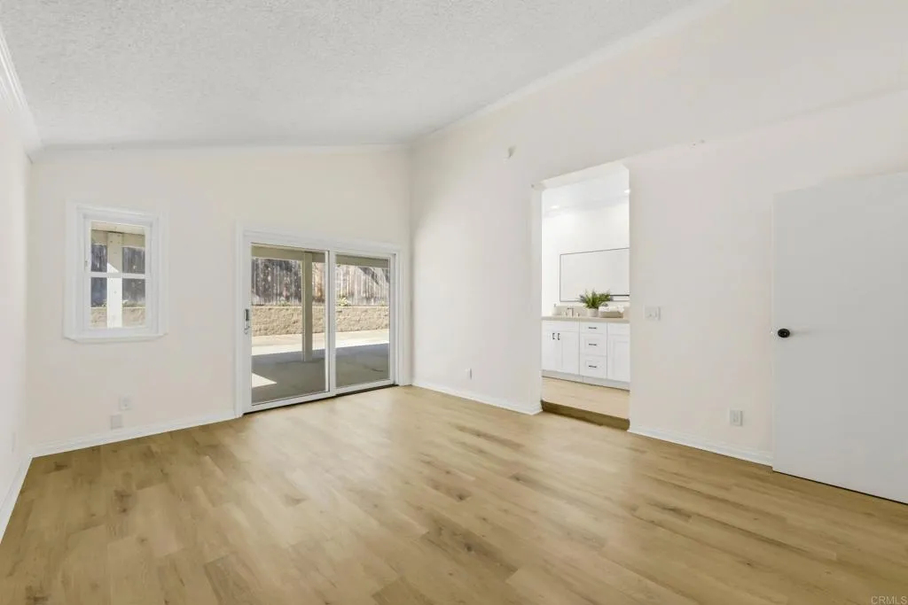 5848 Chateau Drive